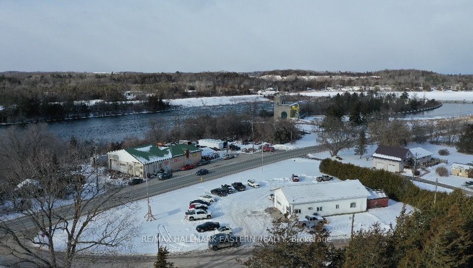 1450 7th Line Property Photo 3