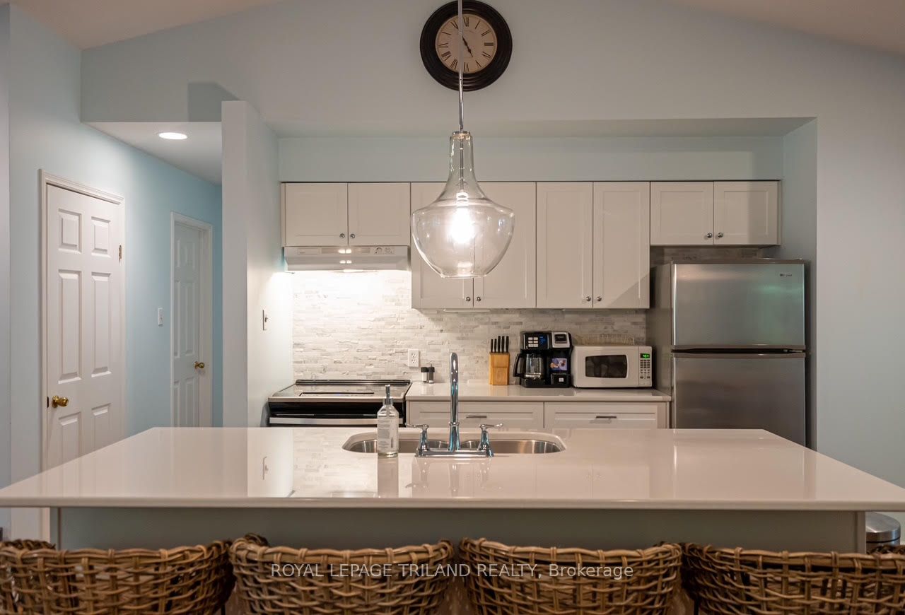 10262 Oakburn Court Property Photo 10