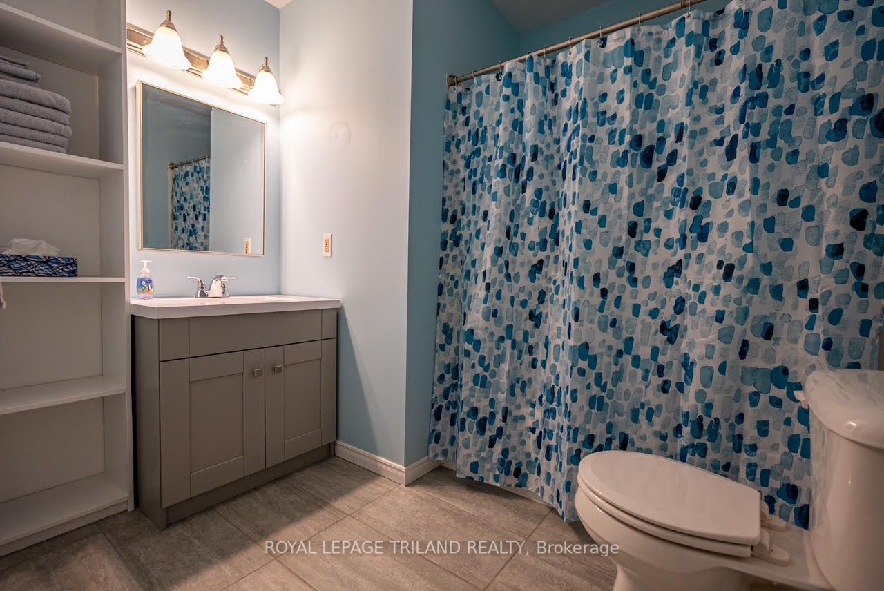 10262 Oakburn Court Property Photo 16
