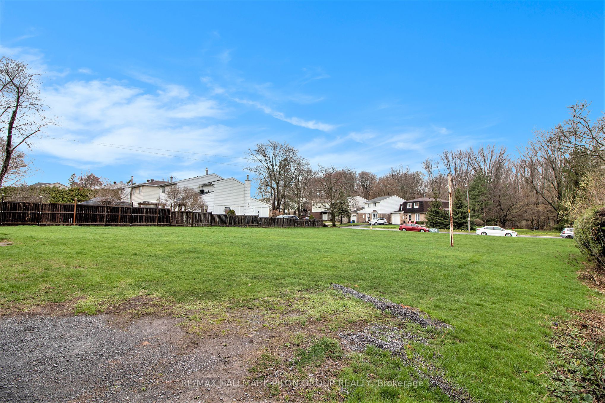 2446 Innes Road Property Photo 17