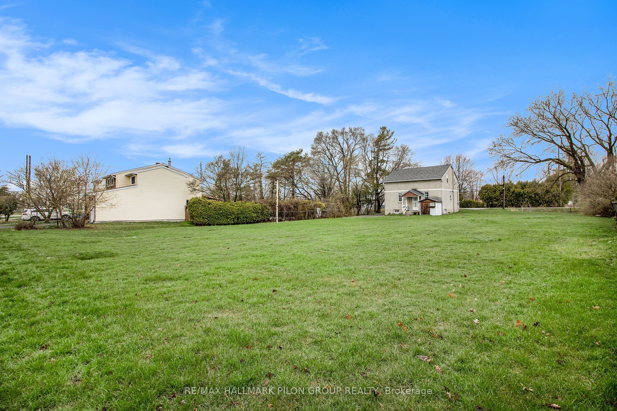 2446 Innes Road Property Photo 19