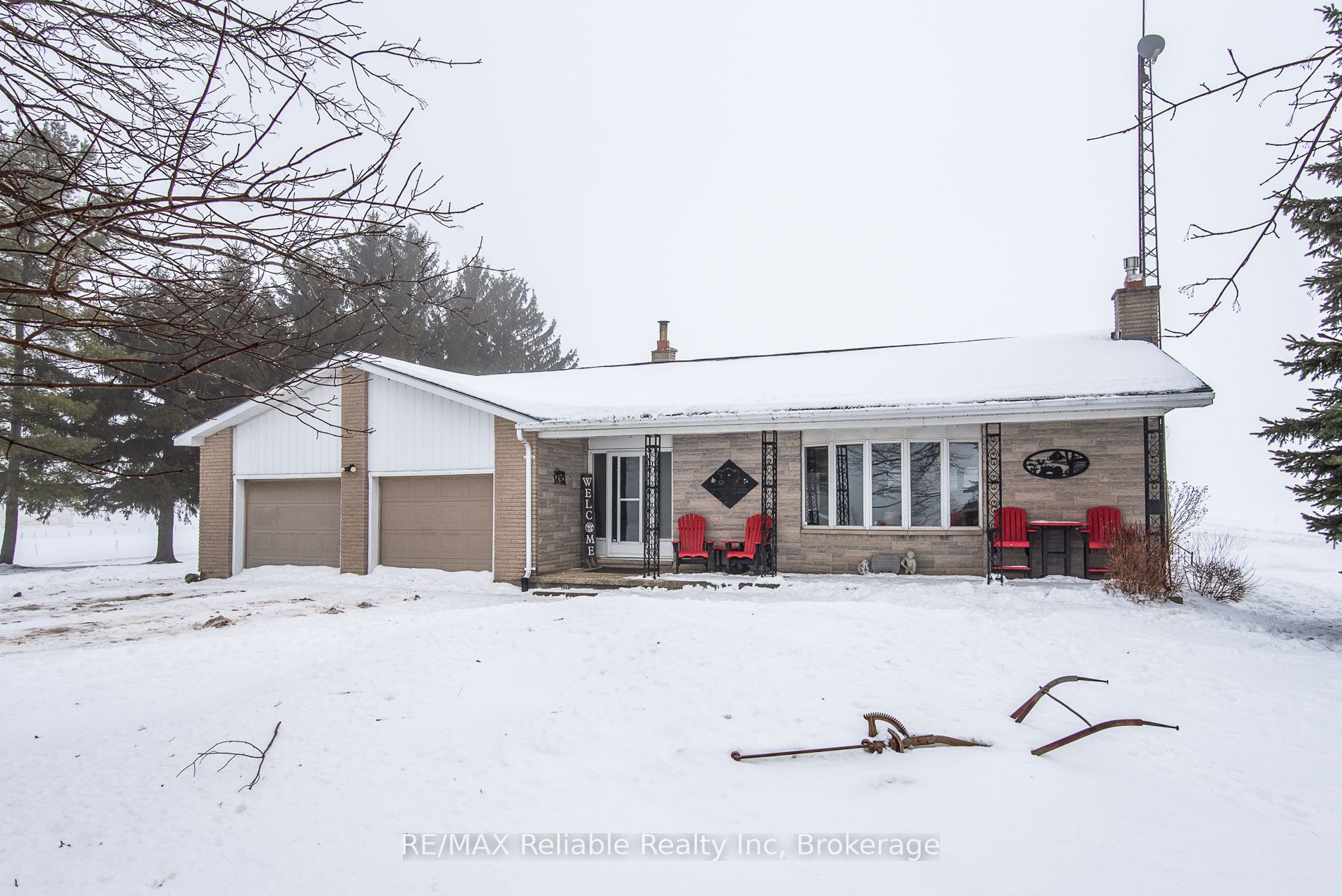 518 South Kinloss Avenue Property Photo 4