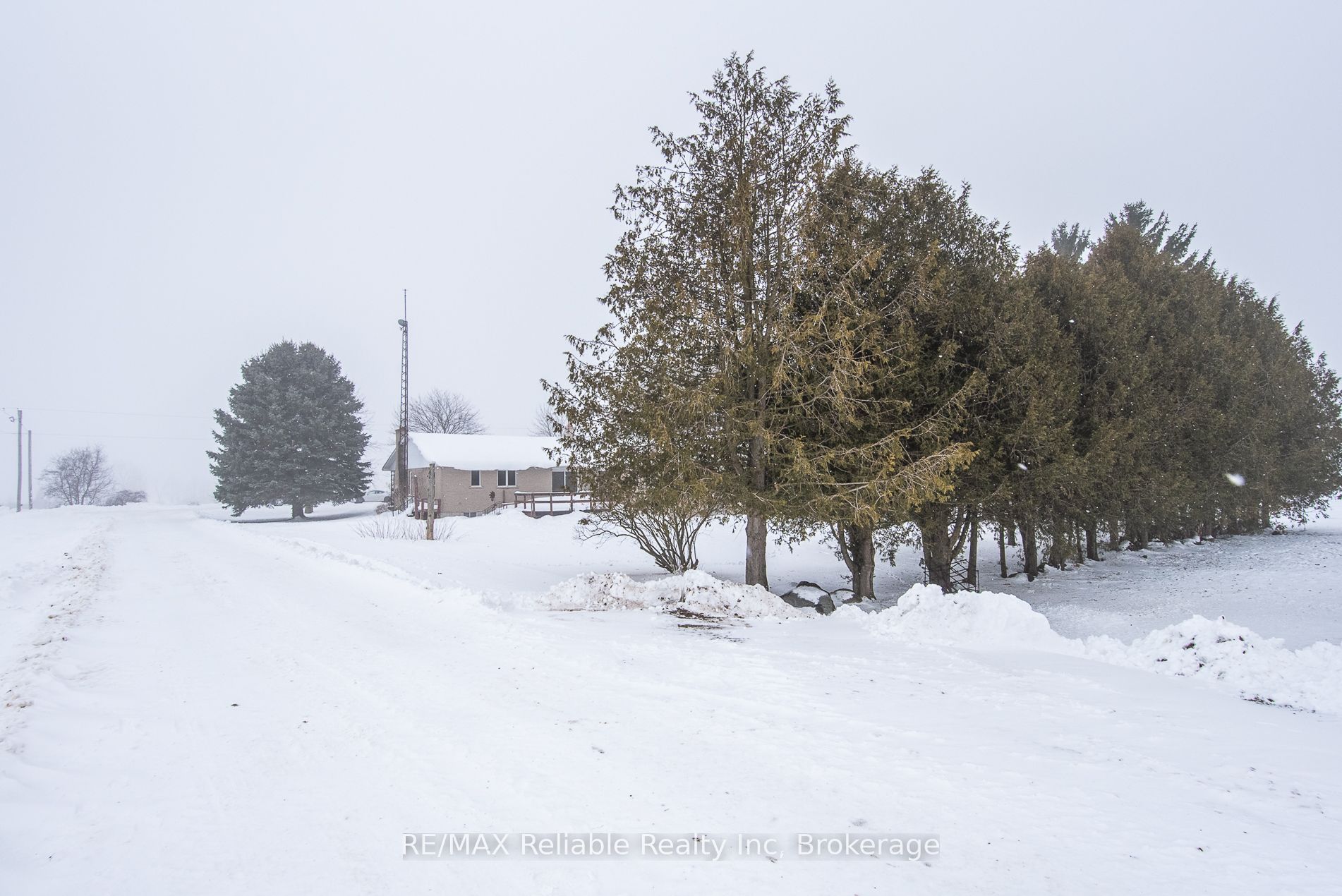 518 South Kinloss Avenue Property Photo 7