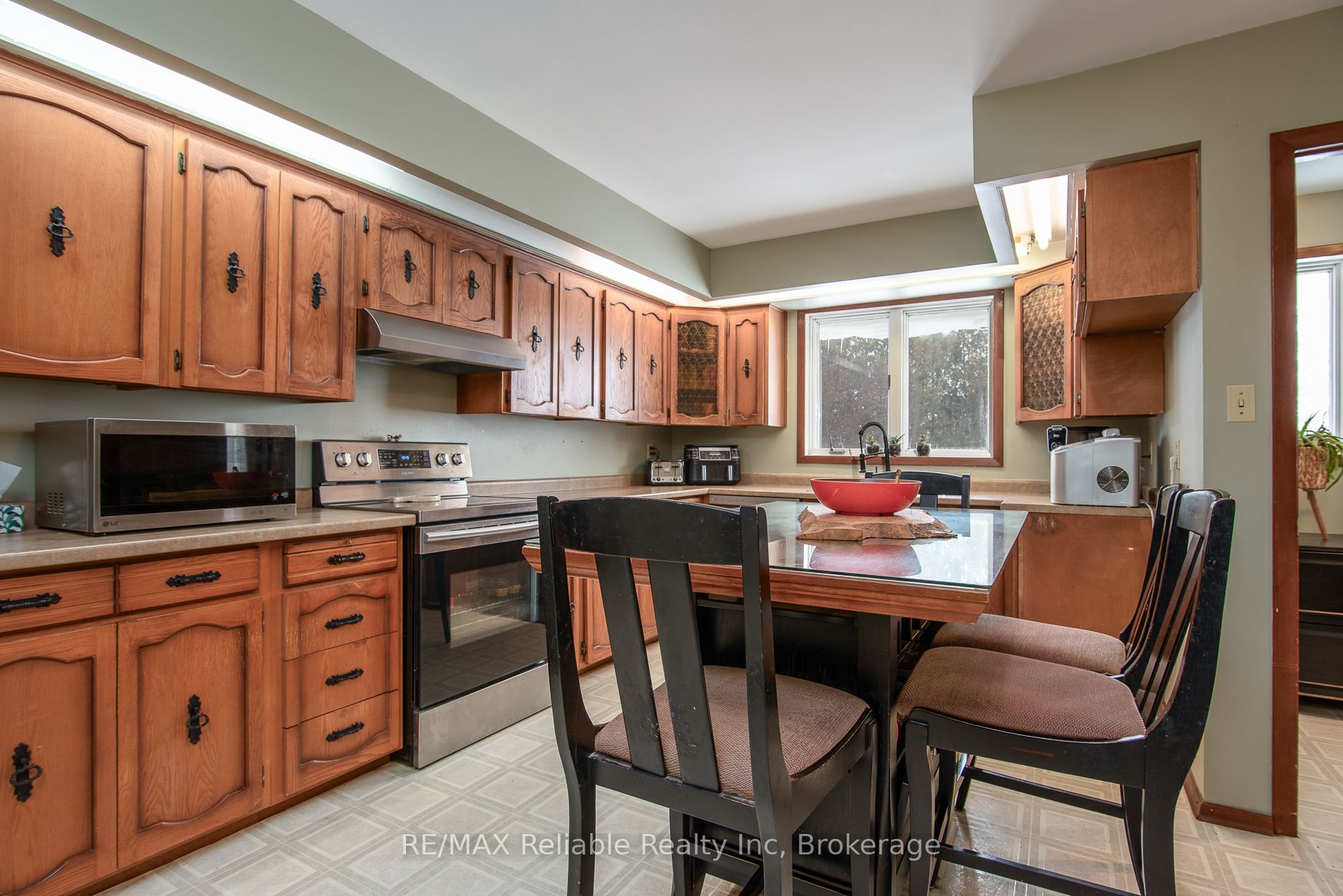 518 South Kinloss Avenue Property Photo 29