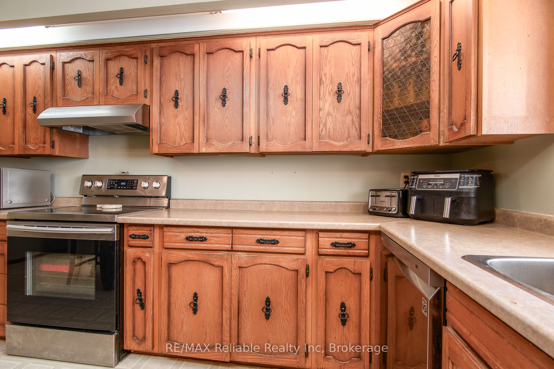 518 South Kinloss Avenue Property Photo 32