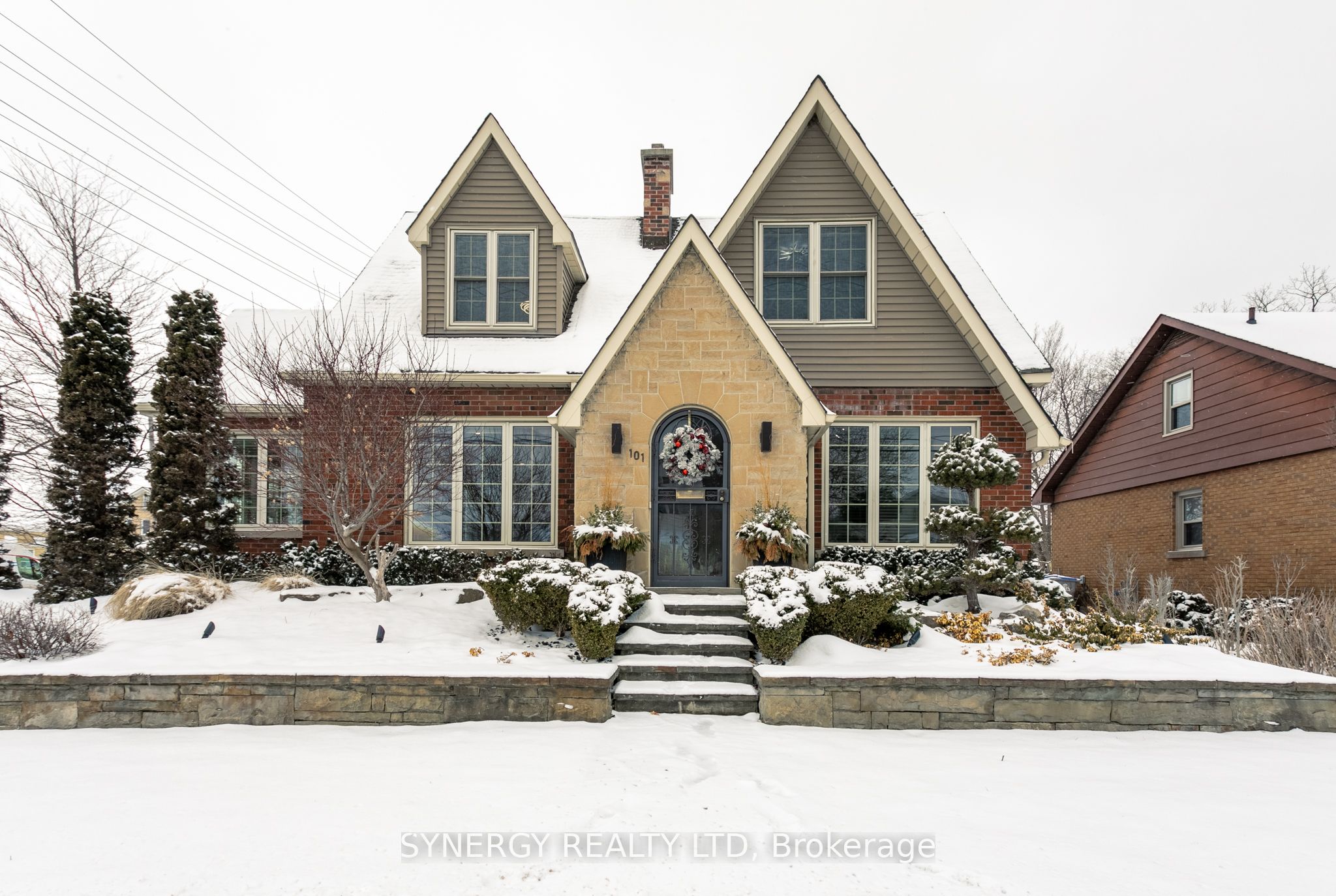 101 Metcalfe St E Property Photo