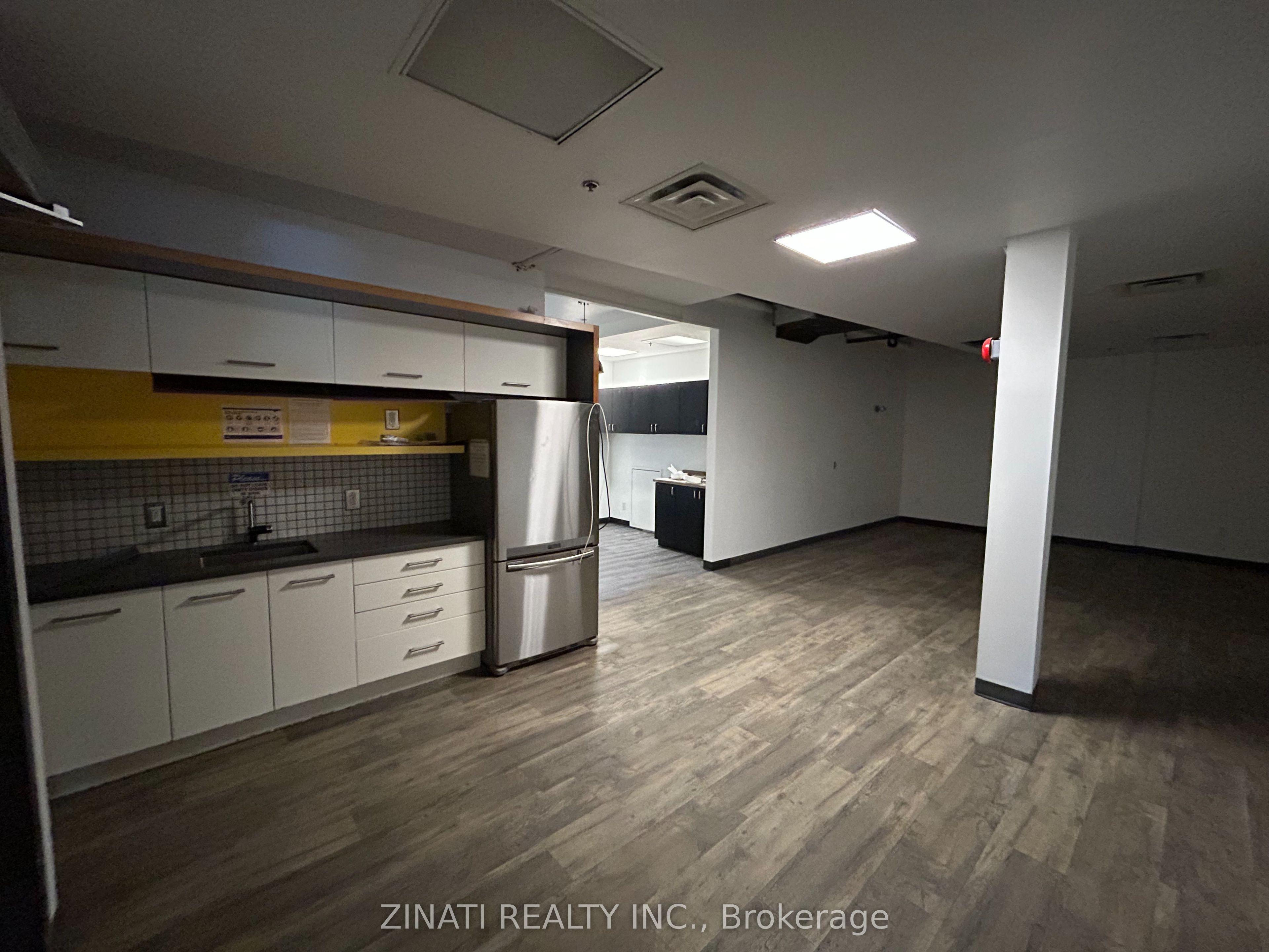 #5 - 53 Auriga Drive Property Photo 6