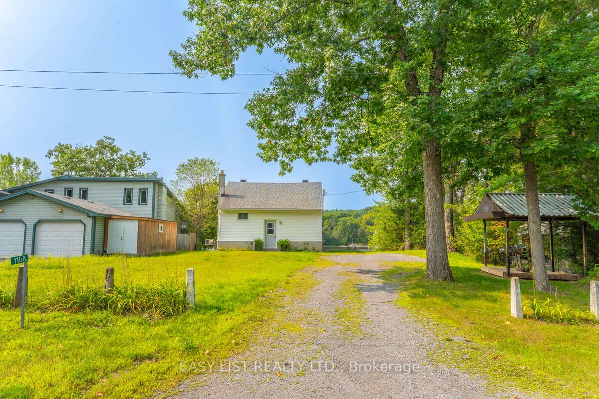 1108 Bayview Dr Property Photo