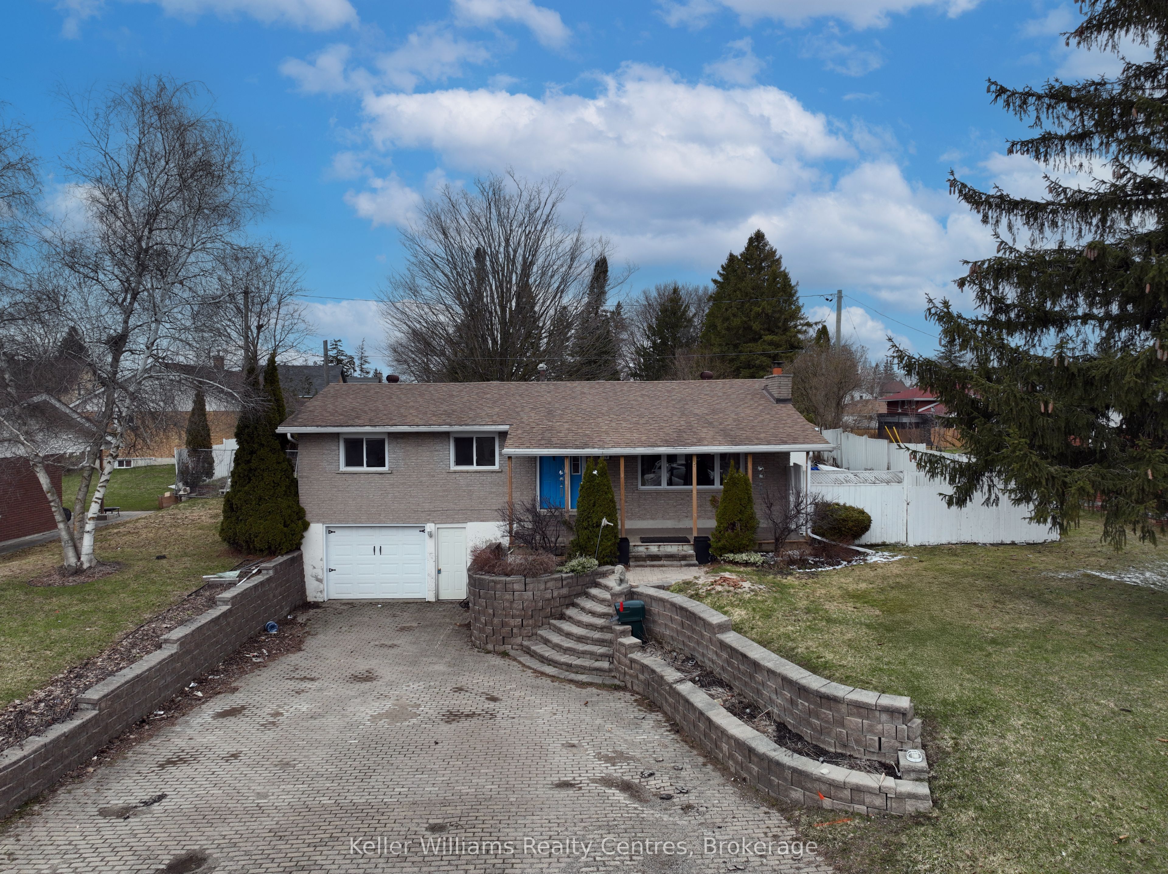 470 7th Street Property Photo