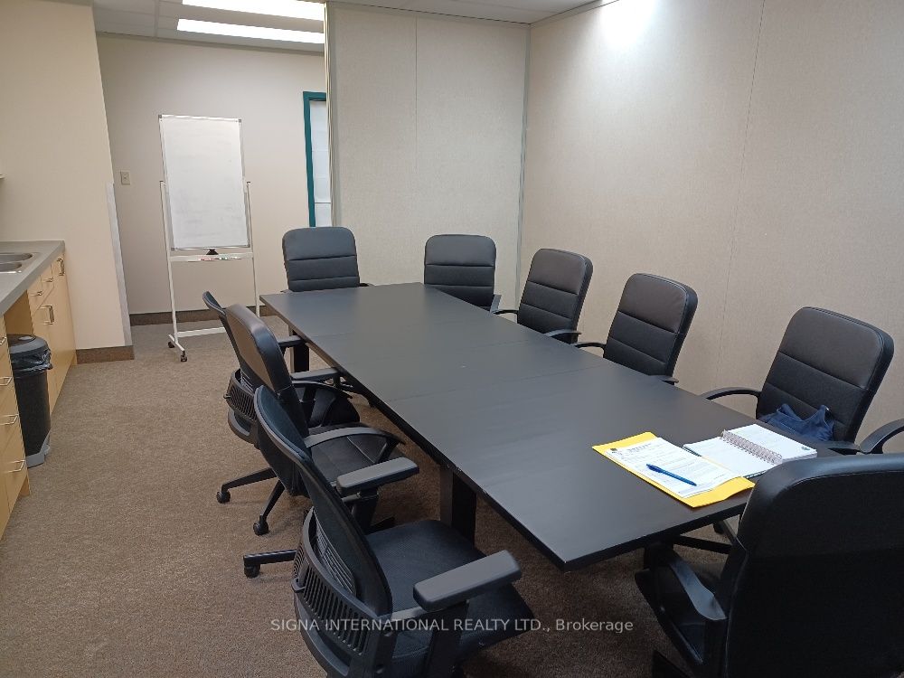 #301 - 1066 Somerset Street Property Photo 1