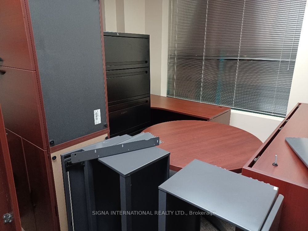 #301 - 1066 Somerset Street Property Photo 6
