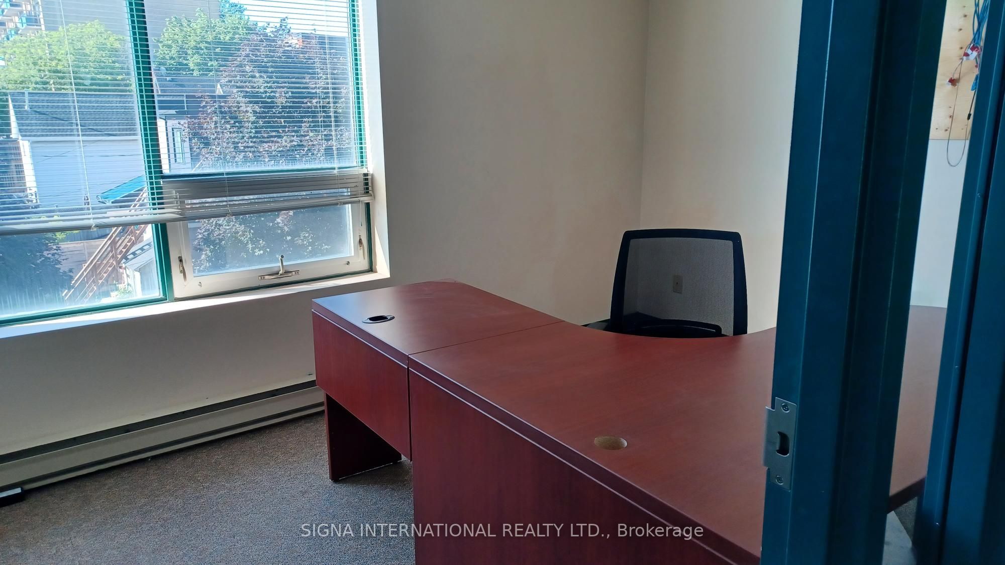 #301 - 1066 Somerset Street Property Photo 14