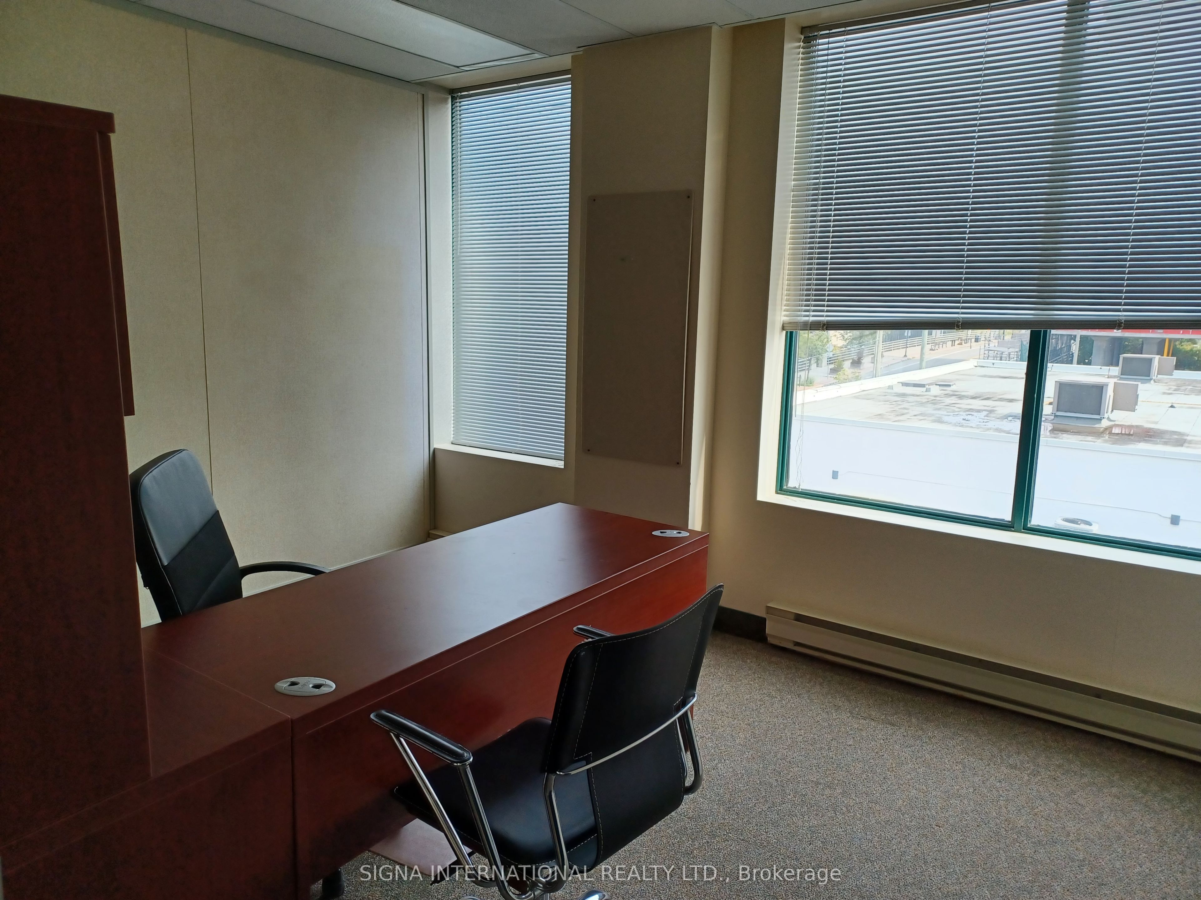 #301 - 1066 Somerset Street Property Photo 23