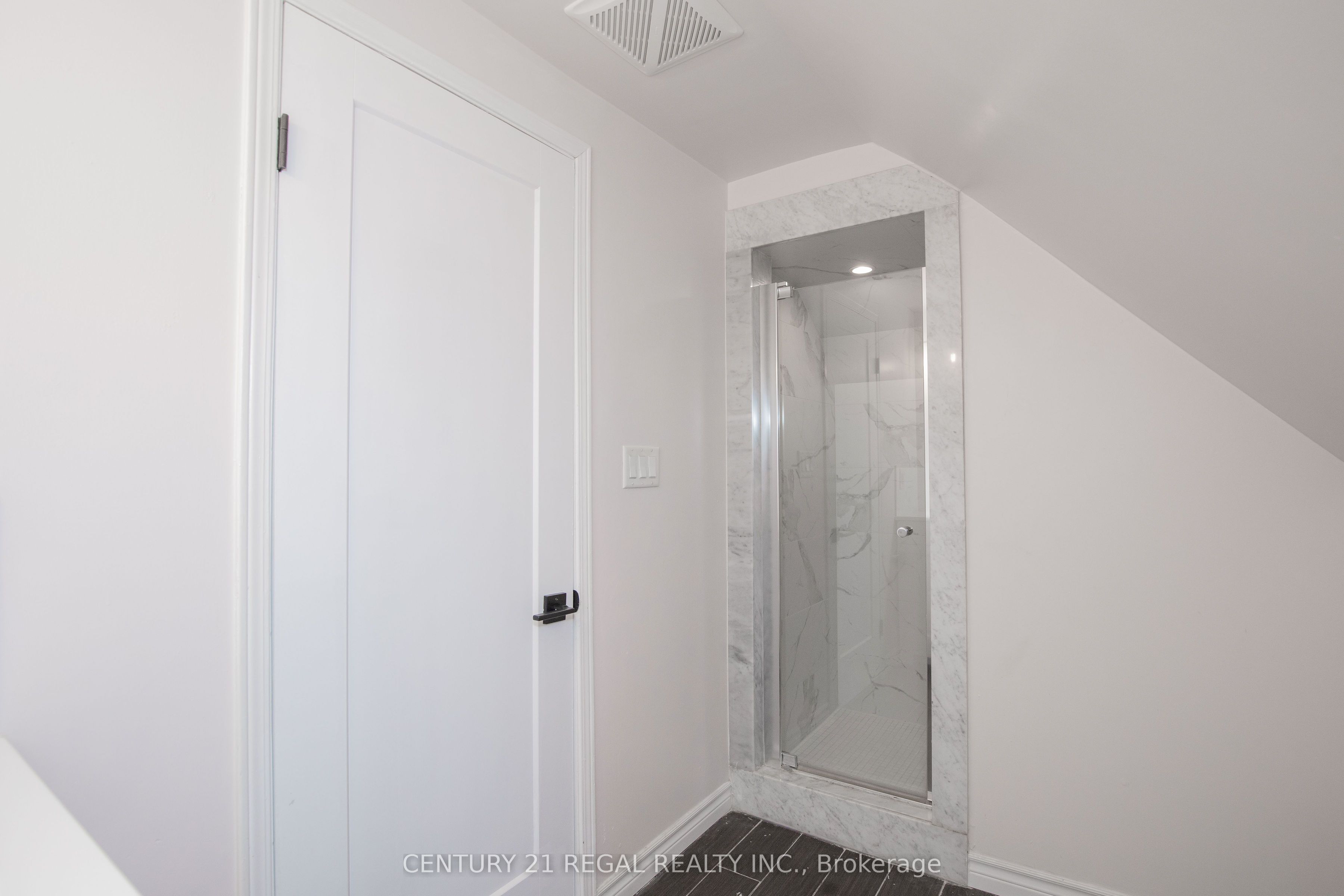 #2 - 352 Barton Street Property Photo 30