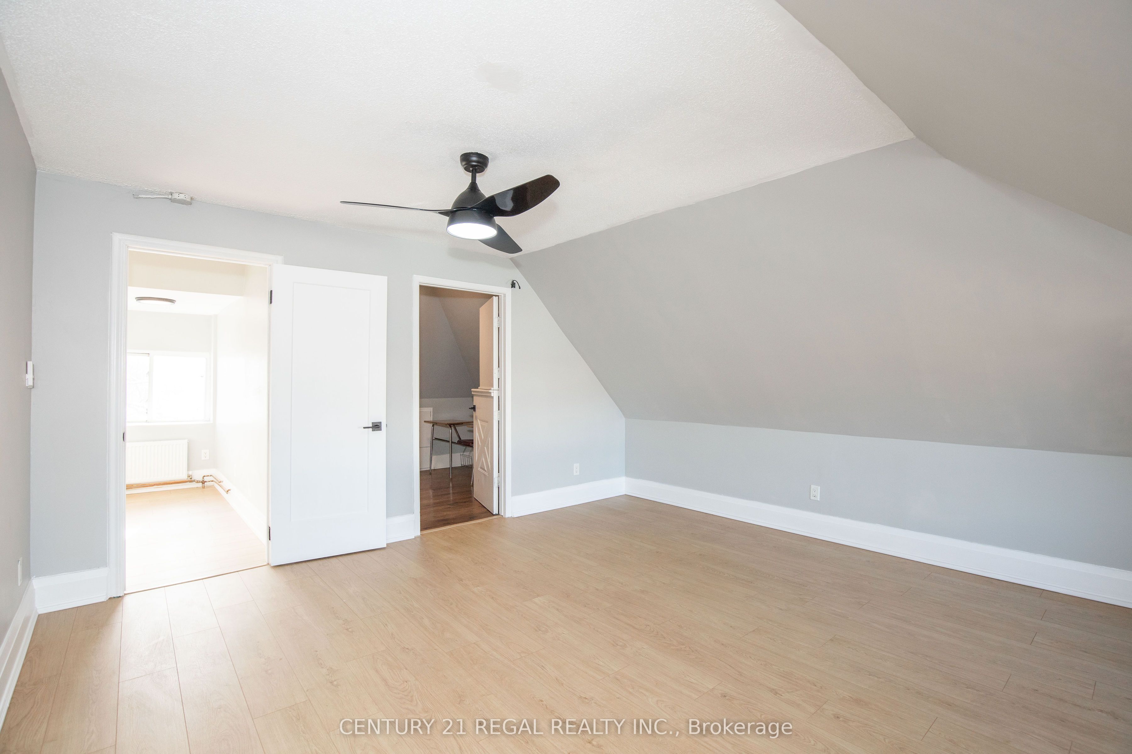 #2 - 352 Barton Street Property Photo 33