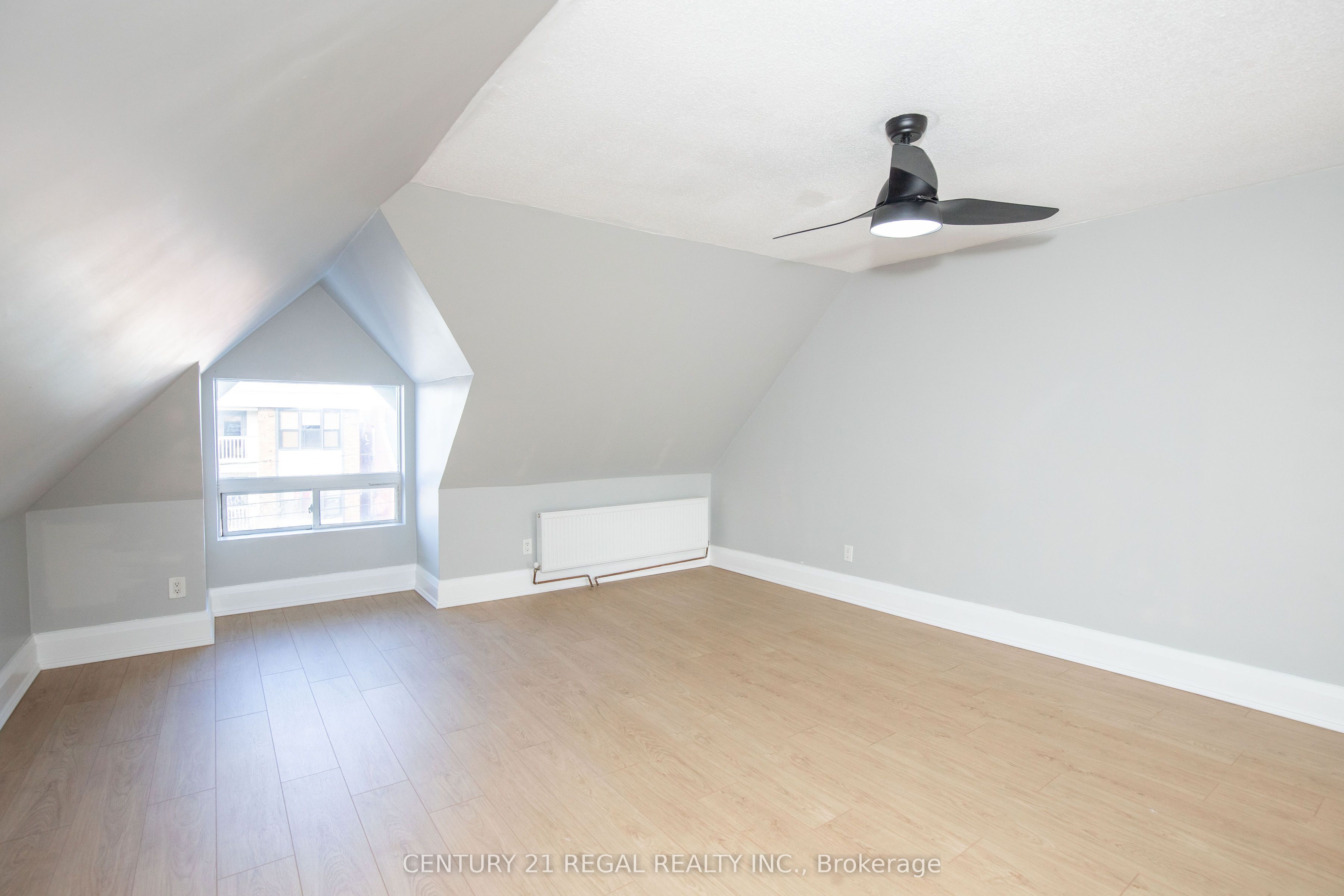 #2 - 352 Barton Street Property Photo 34