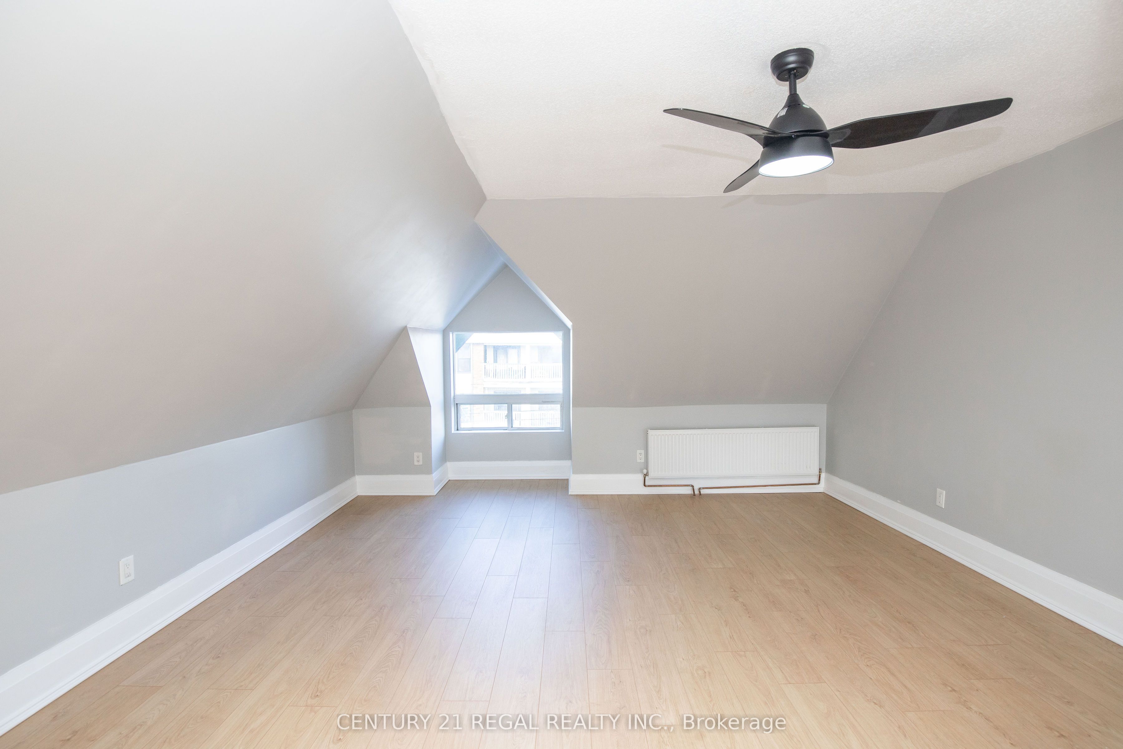 #2 - 352 Barton Street Property Photo 35