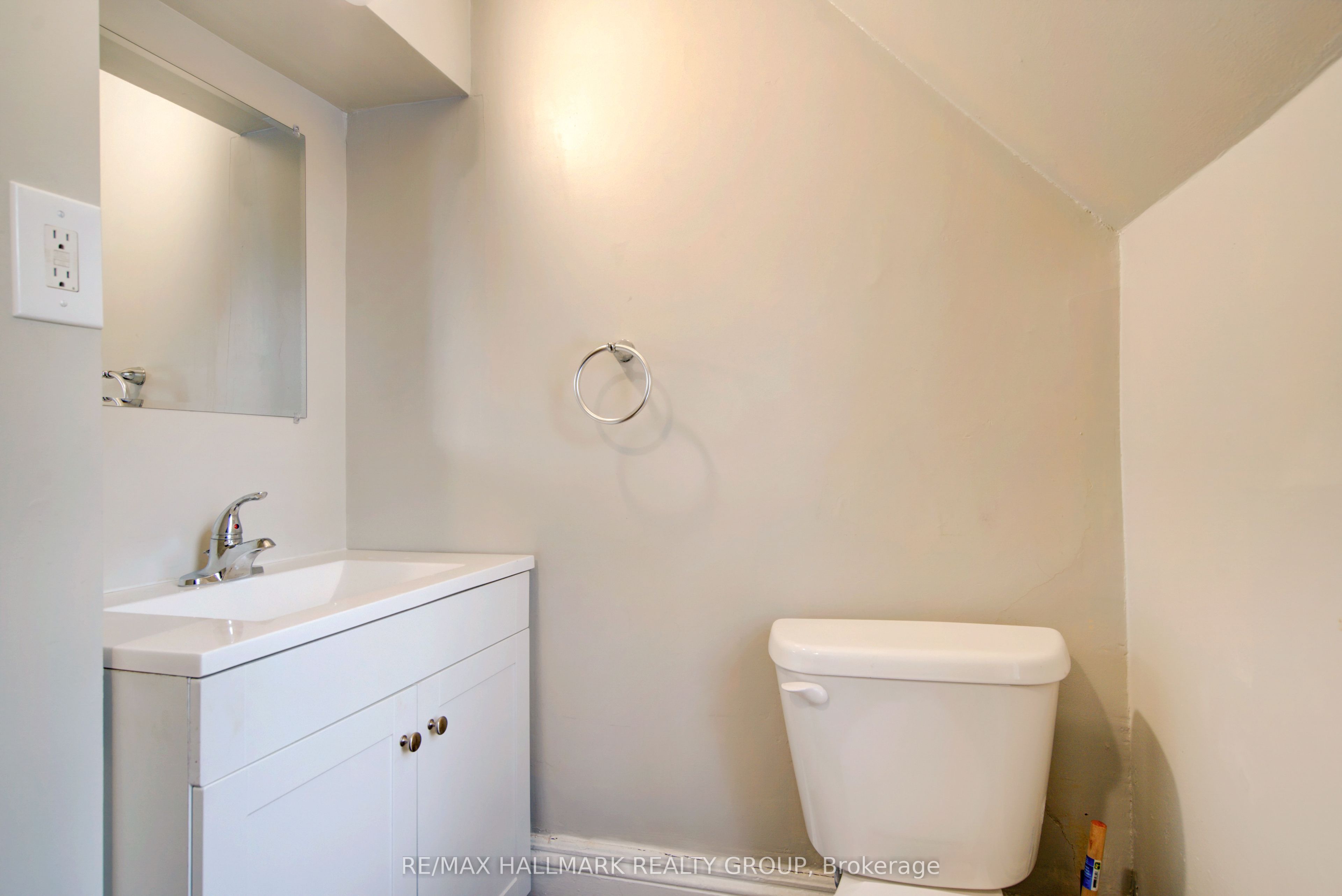 22 Main Street Property Photo 9