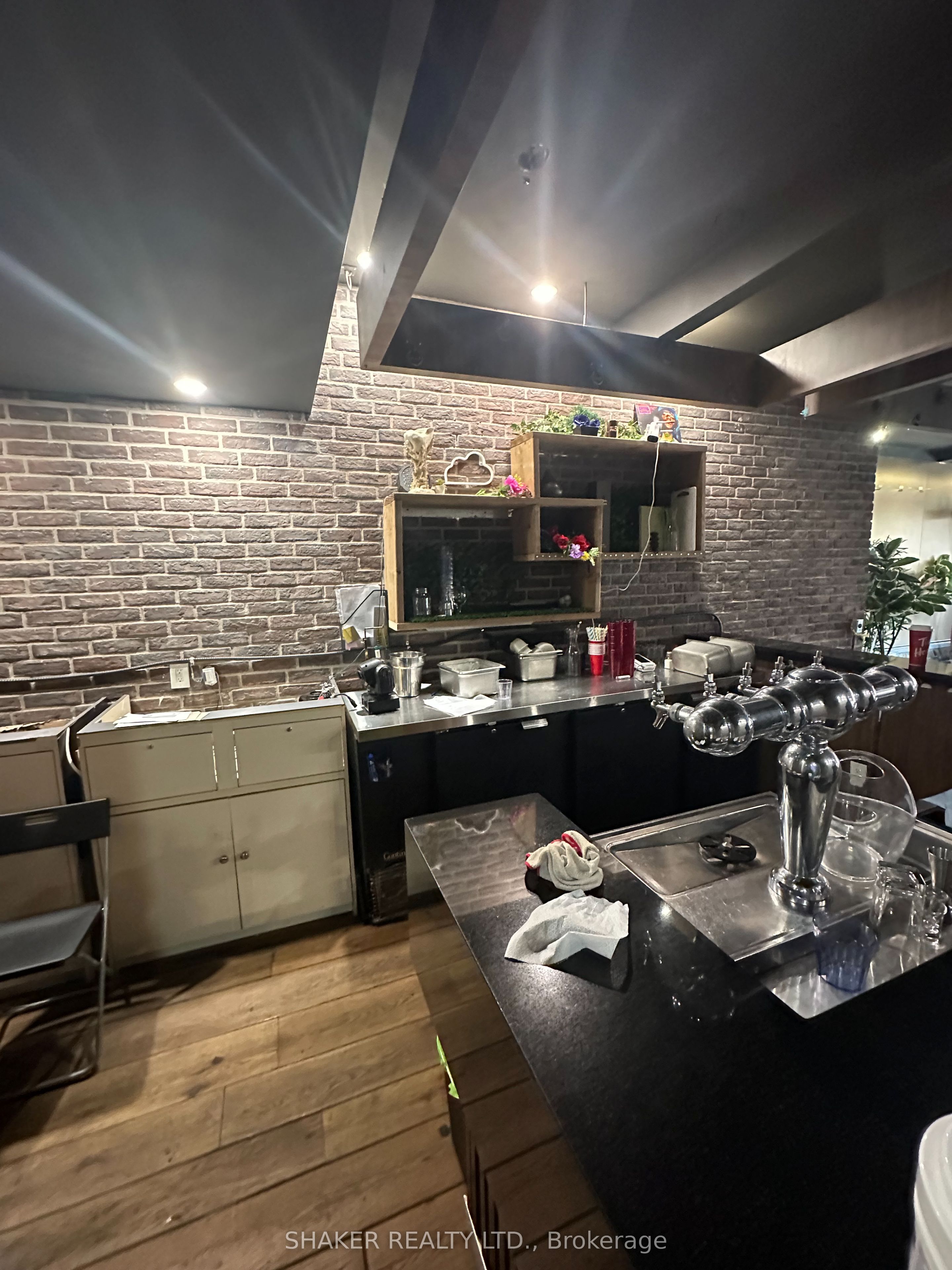 354 Elgin Street Property Photo 6