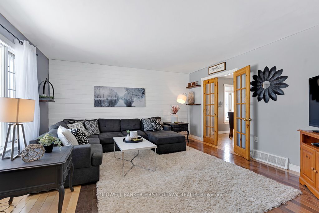 330 Nursery Road Property Photo 6