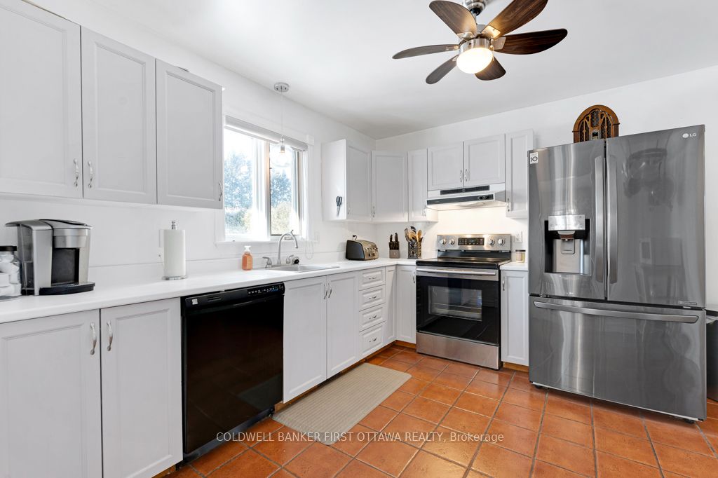 330 Nursery Road Property Photo 10