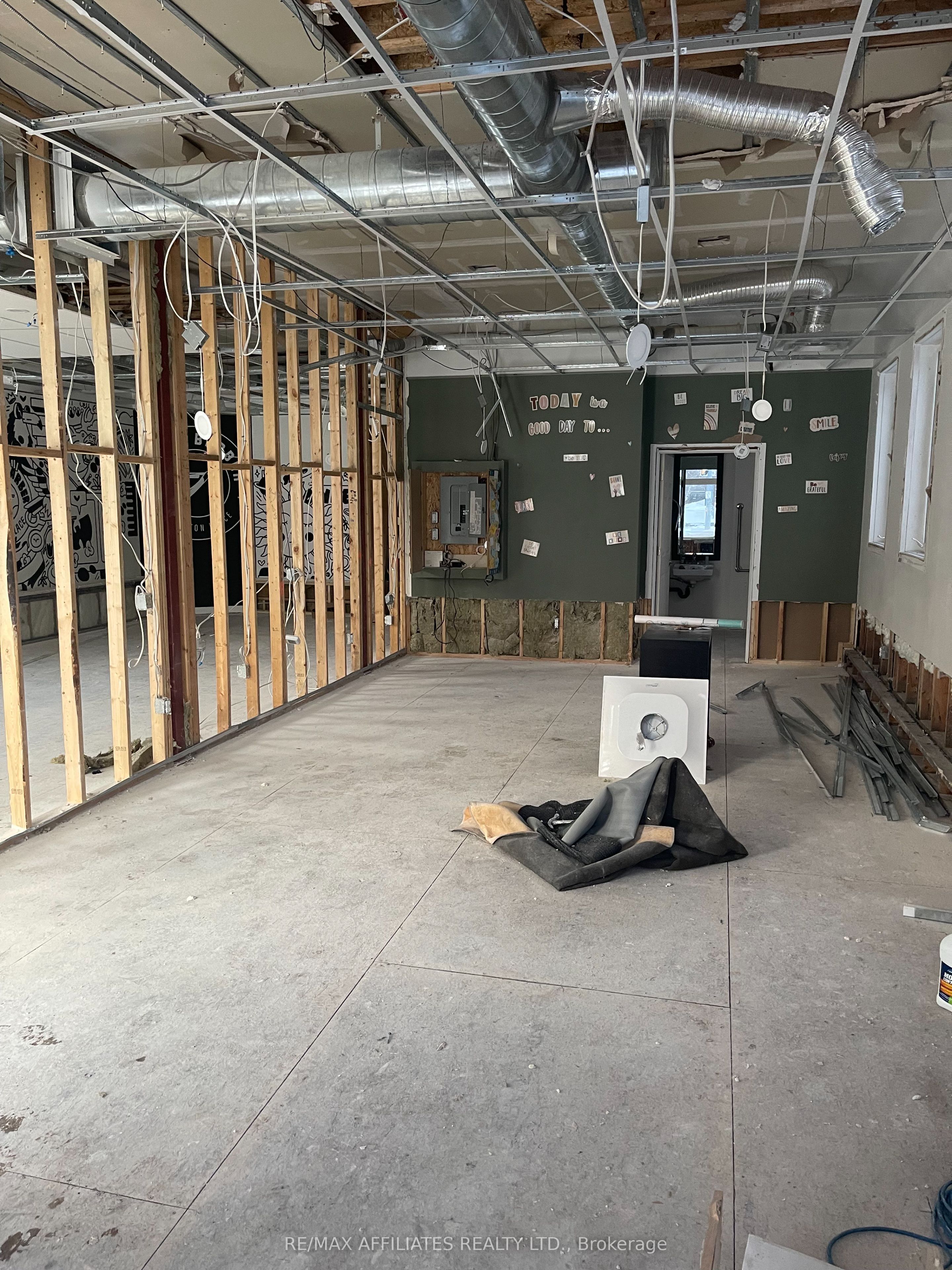#unit G - 17 Moore Street Property Photo 3