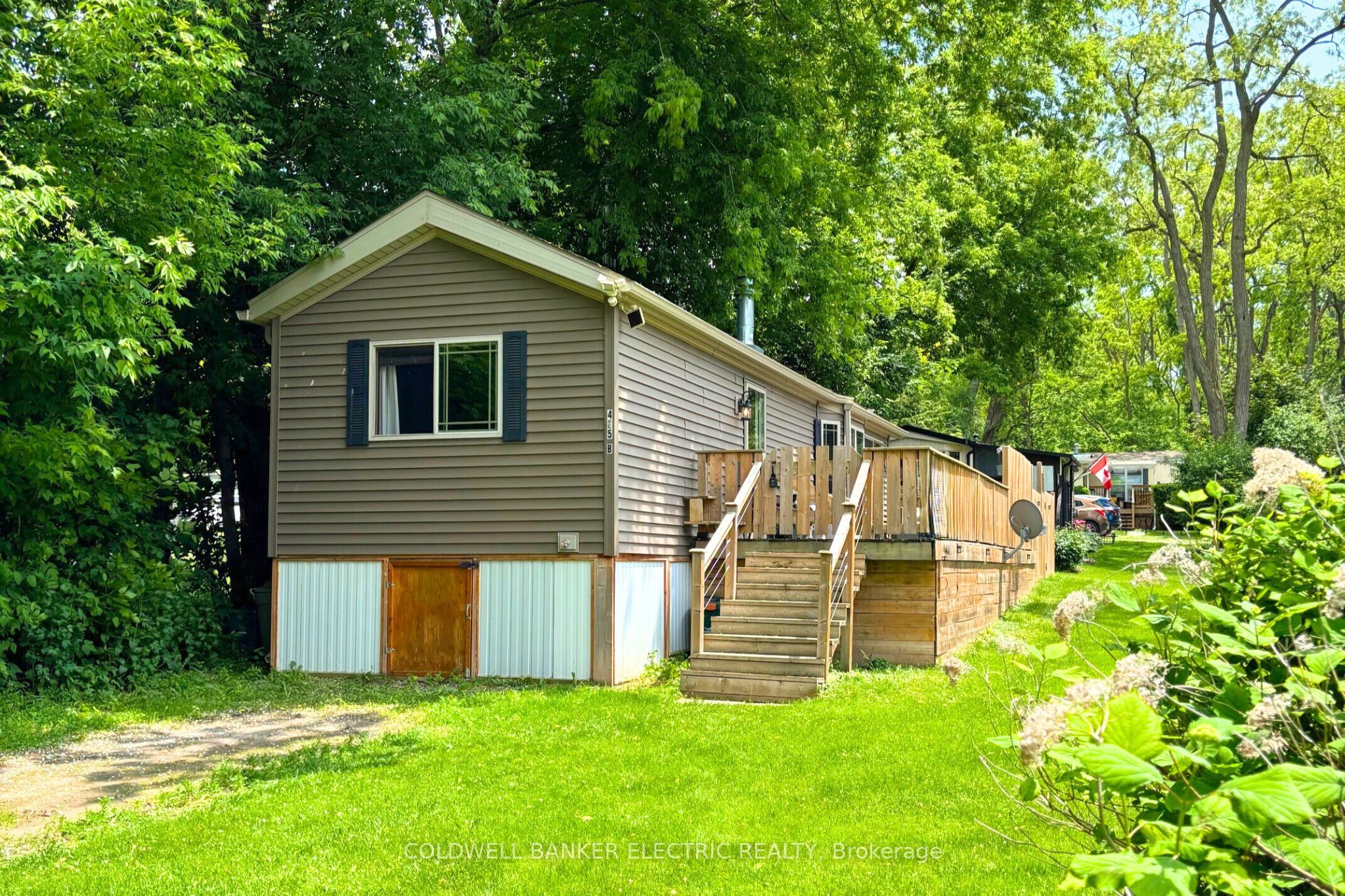 5139 Halstead Beach Rd Property Photo 1