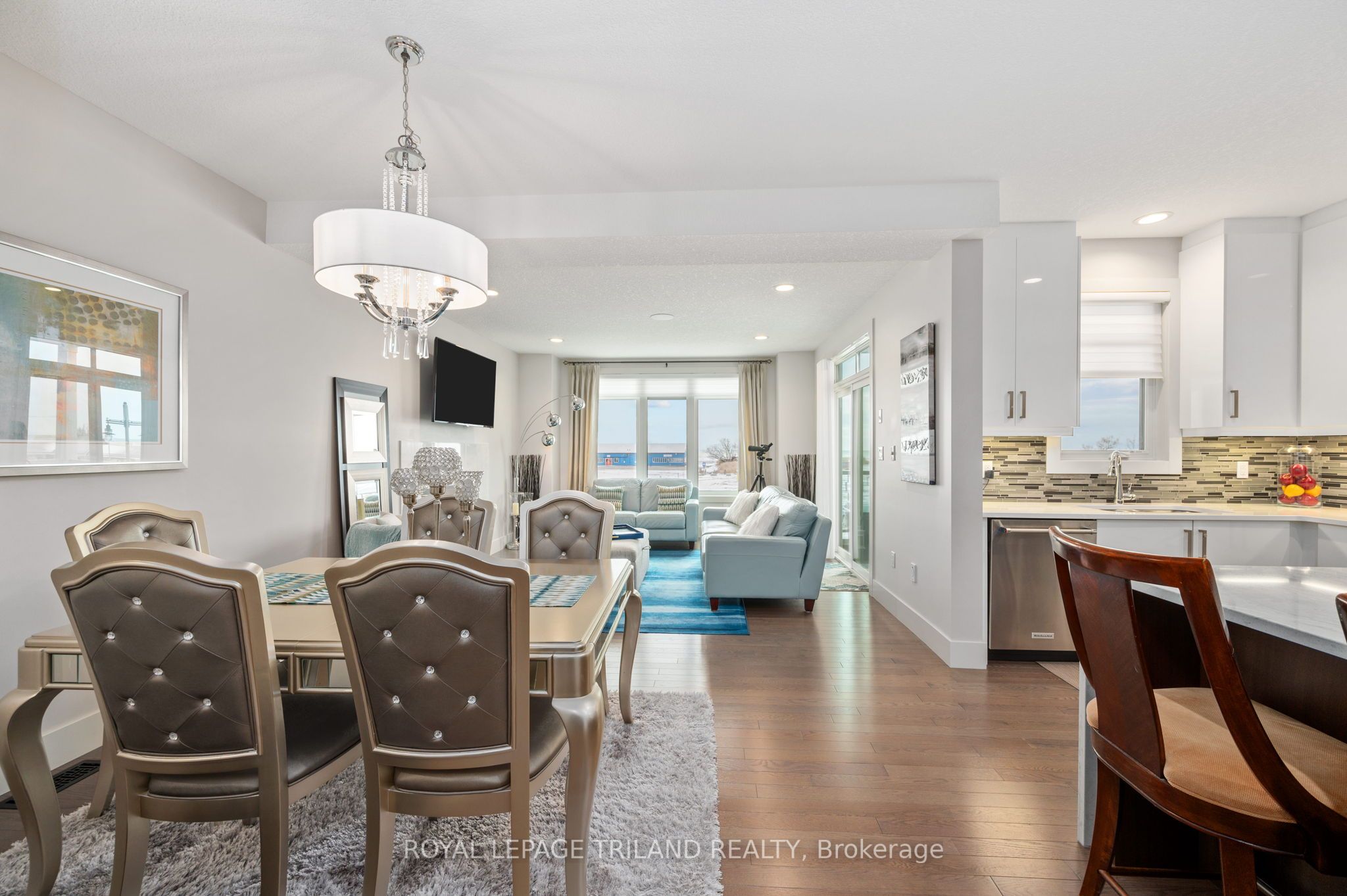 #15 - 355 Edith Cavell Boulevard Property Photo 12