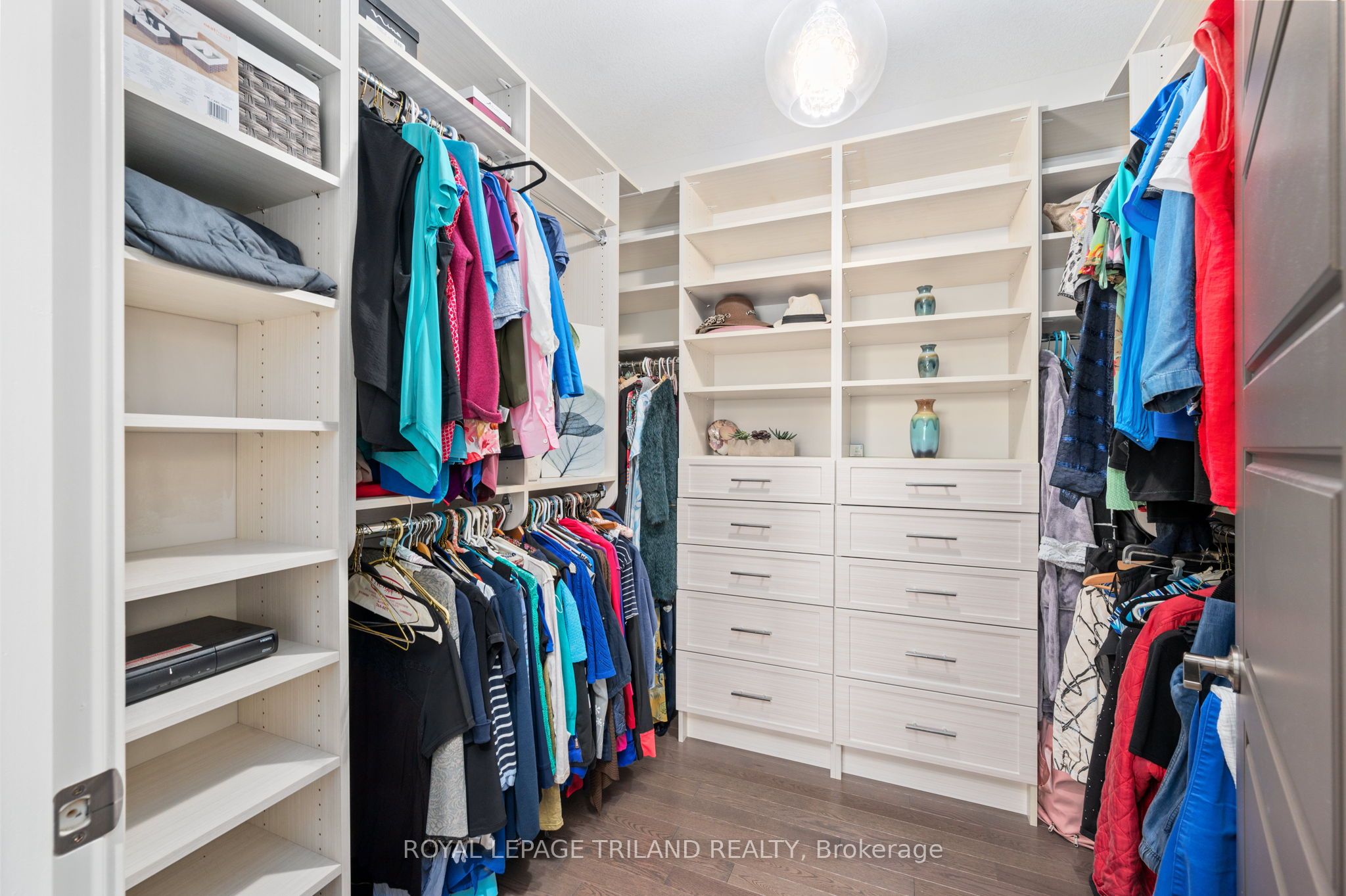 #15 - 355 Edith Cavell Boulevard Property Photo 29