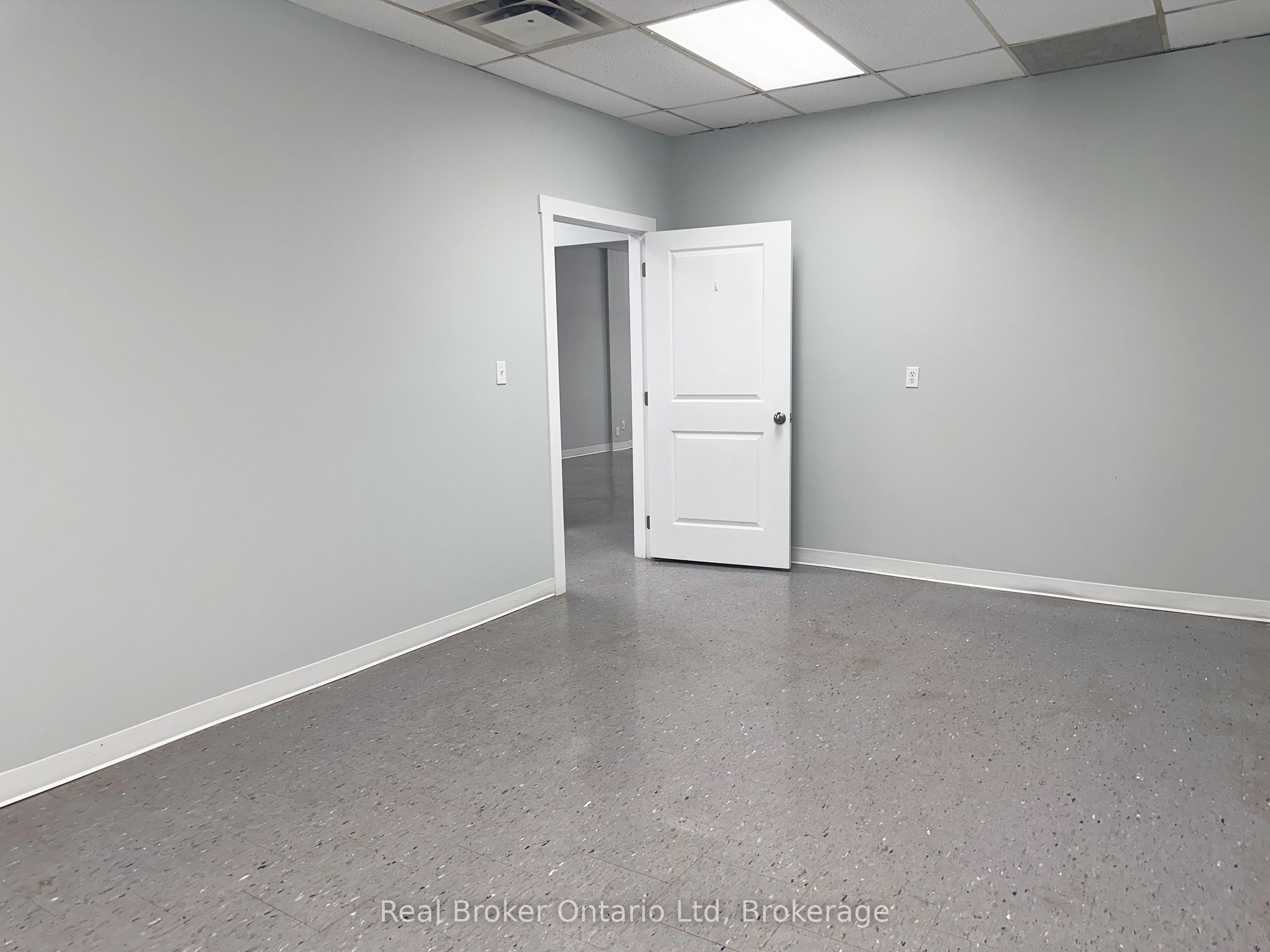 ## 1 - 797 9th Avenue Property Photo 11