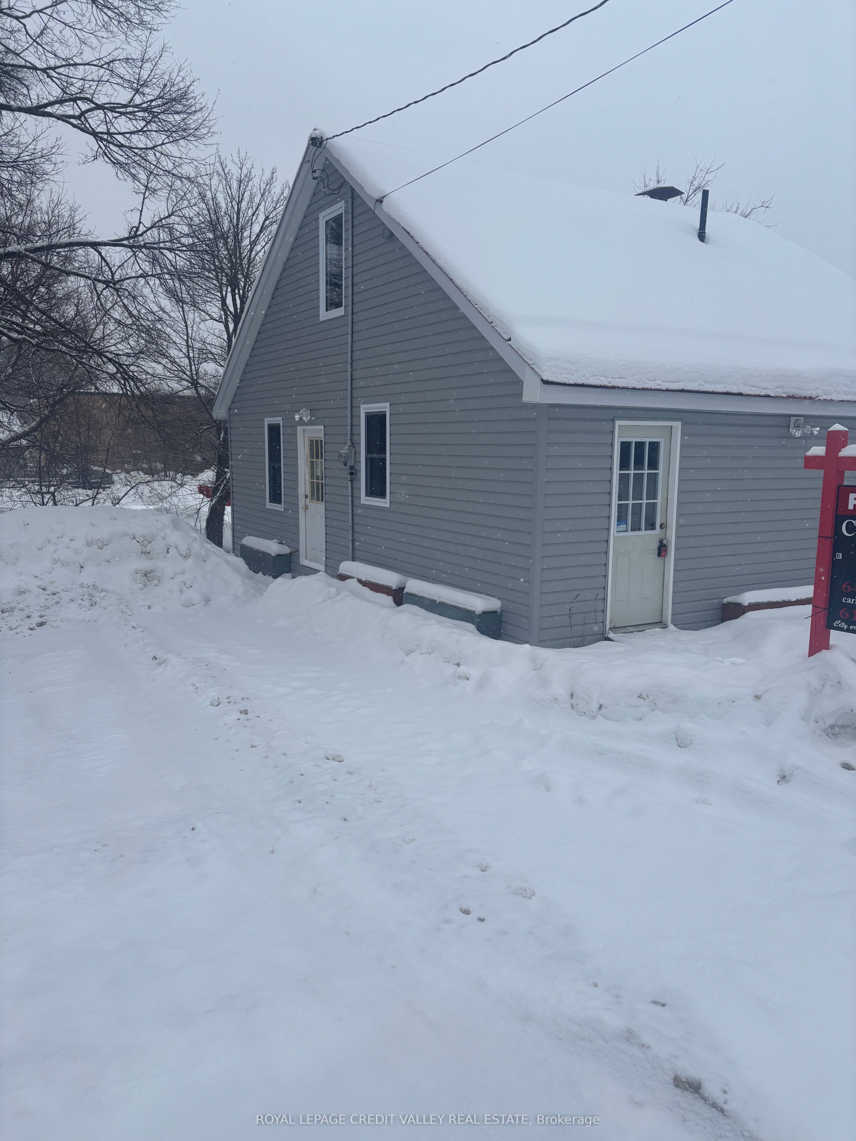 18 Snow Road Property Photo 4