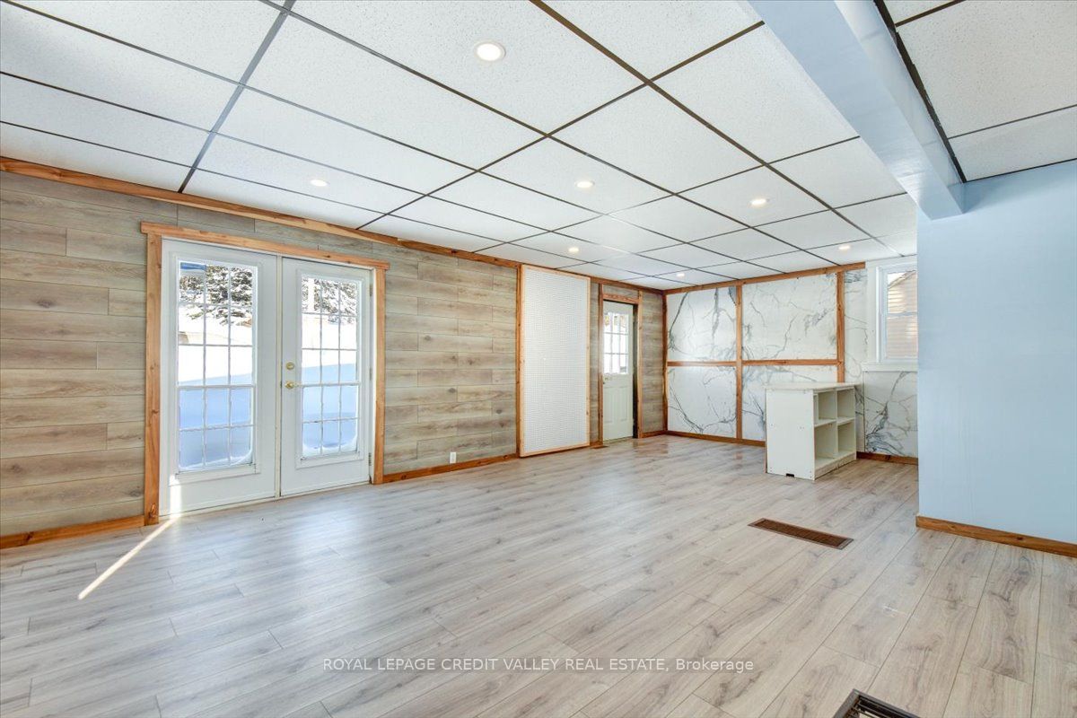 18 Snow Road Property Photo 14