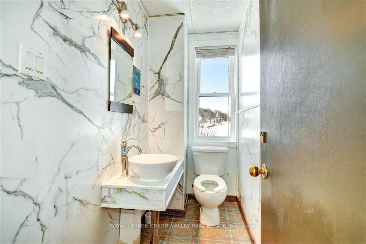 18 Snow Road Property Photo 17