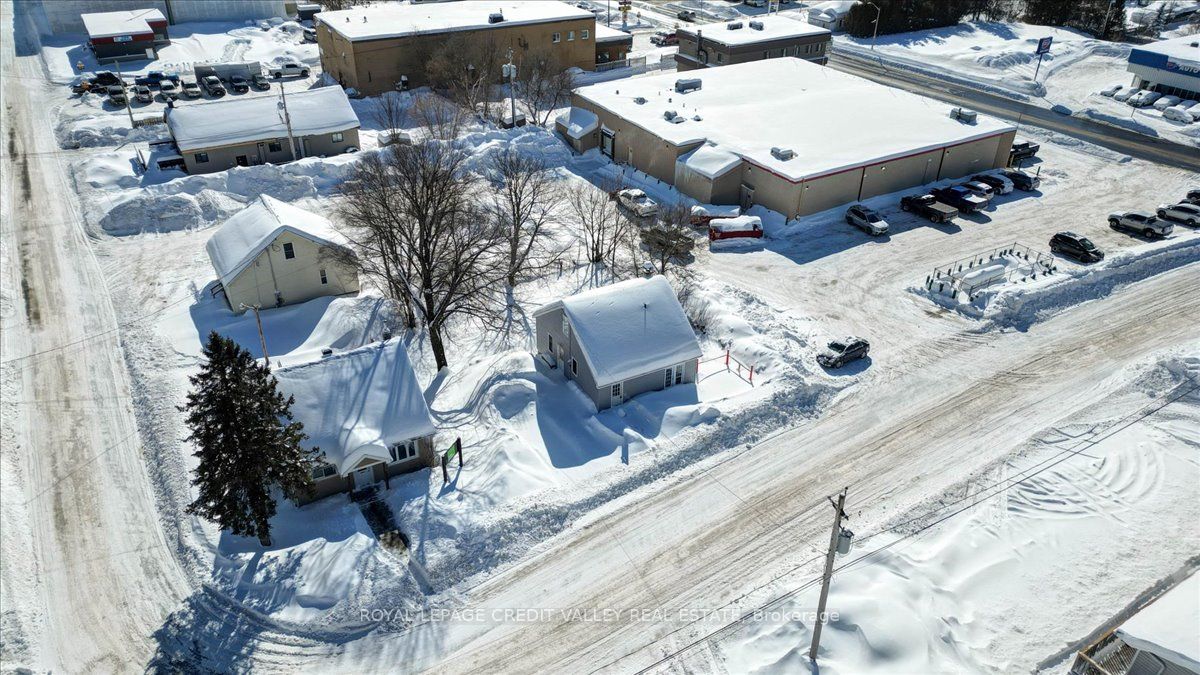 18 Snow Road Property Photo 19