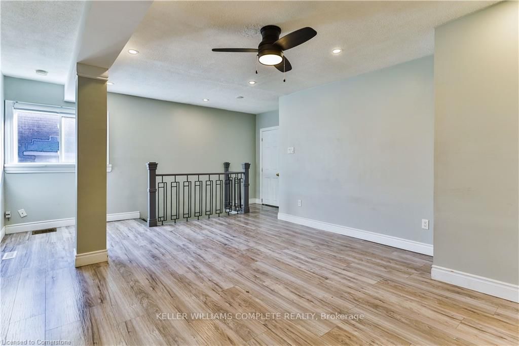 1256 King Street Property Photo 20