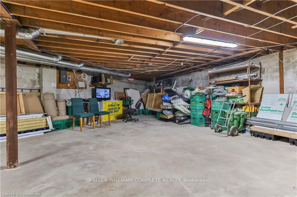 1256 King Street Property Photo 43
