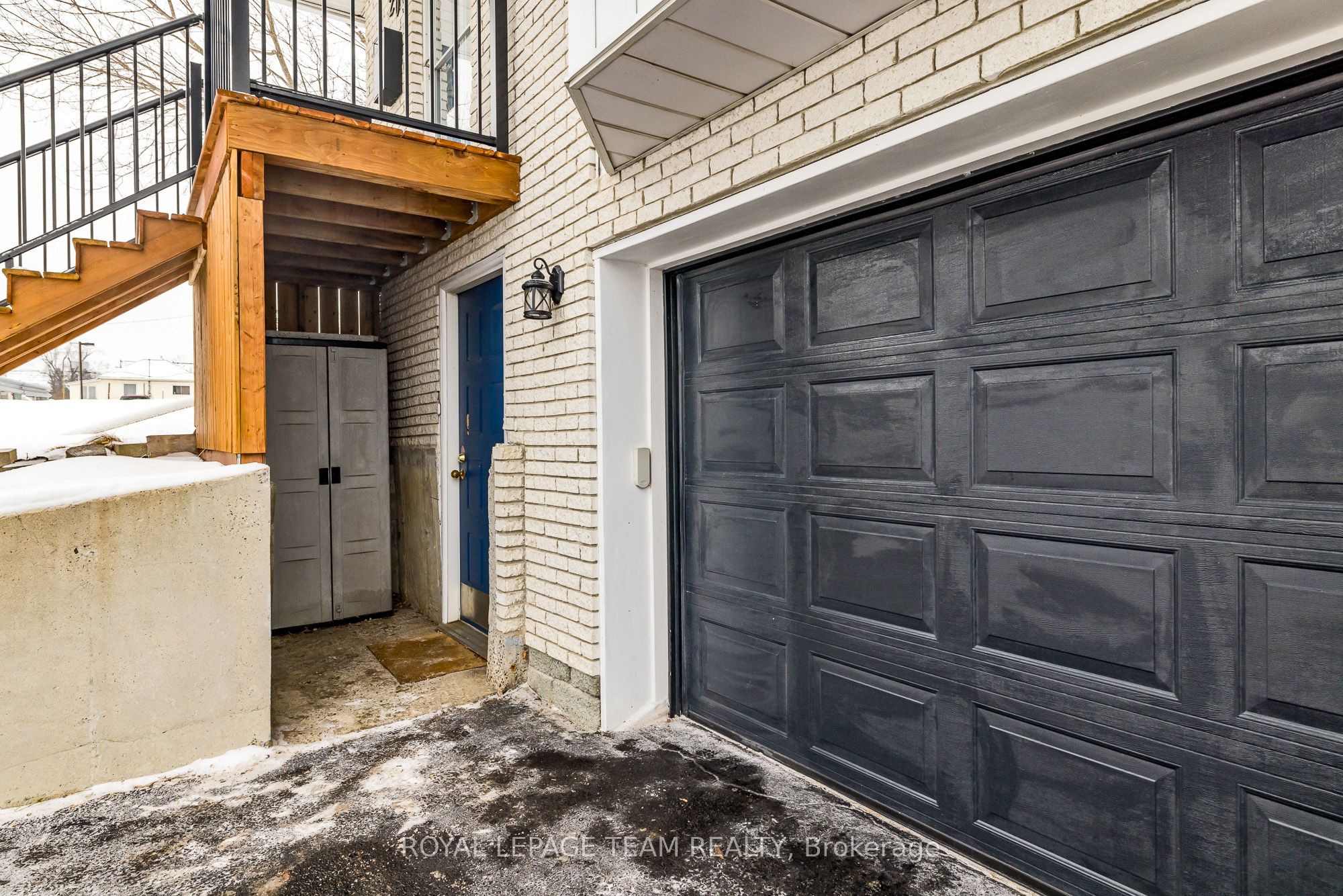209 Elvira Street Property Photo 3