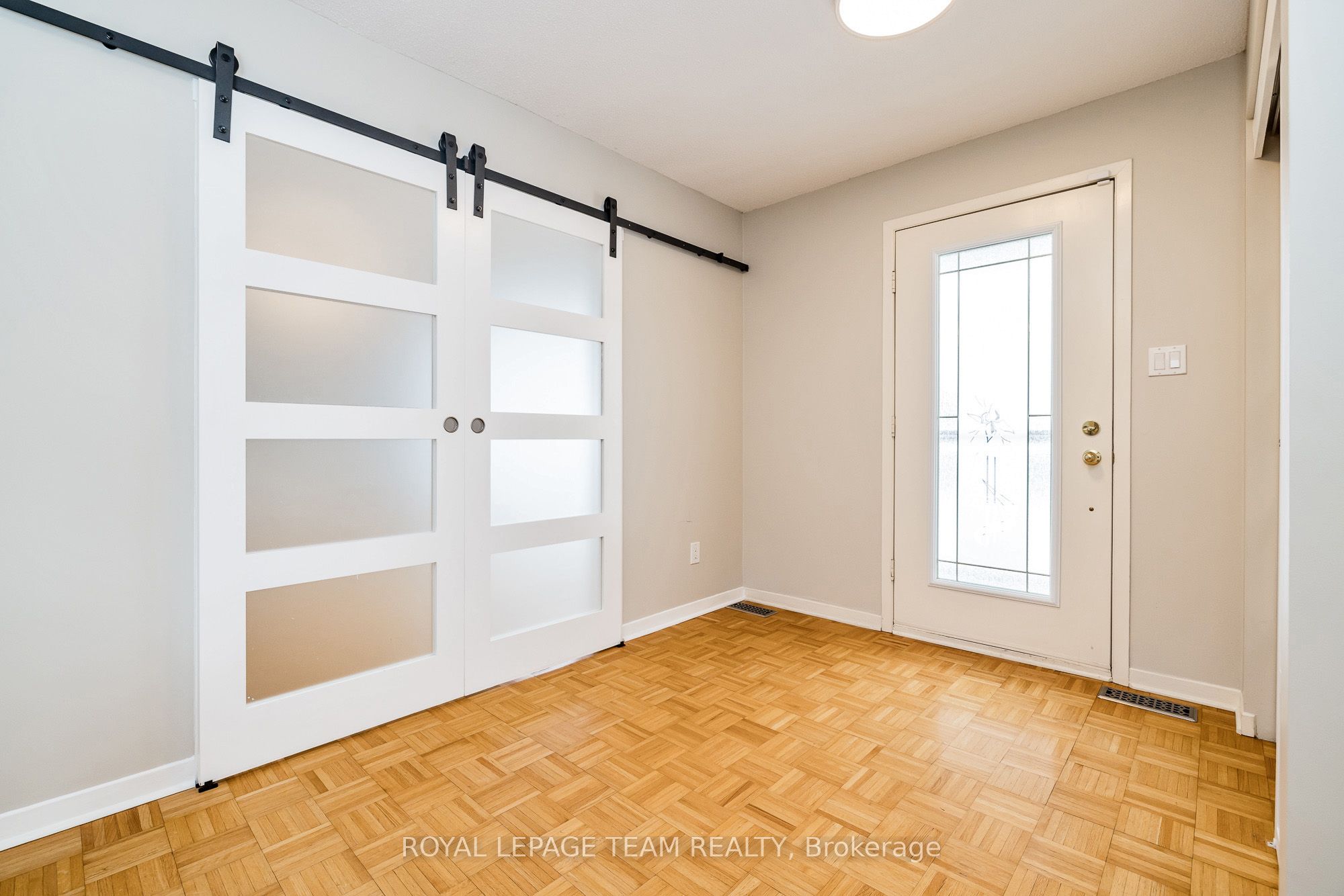 209 Elvira Street Property Photo 6