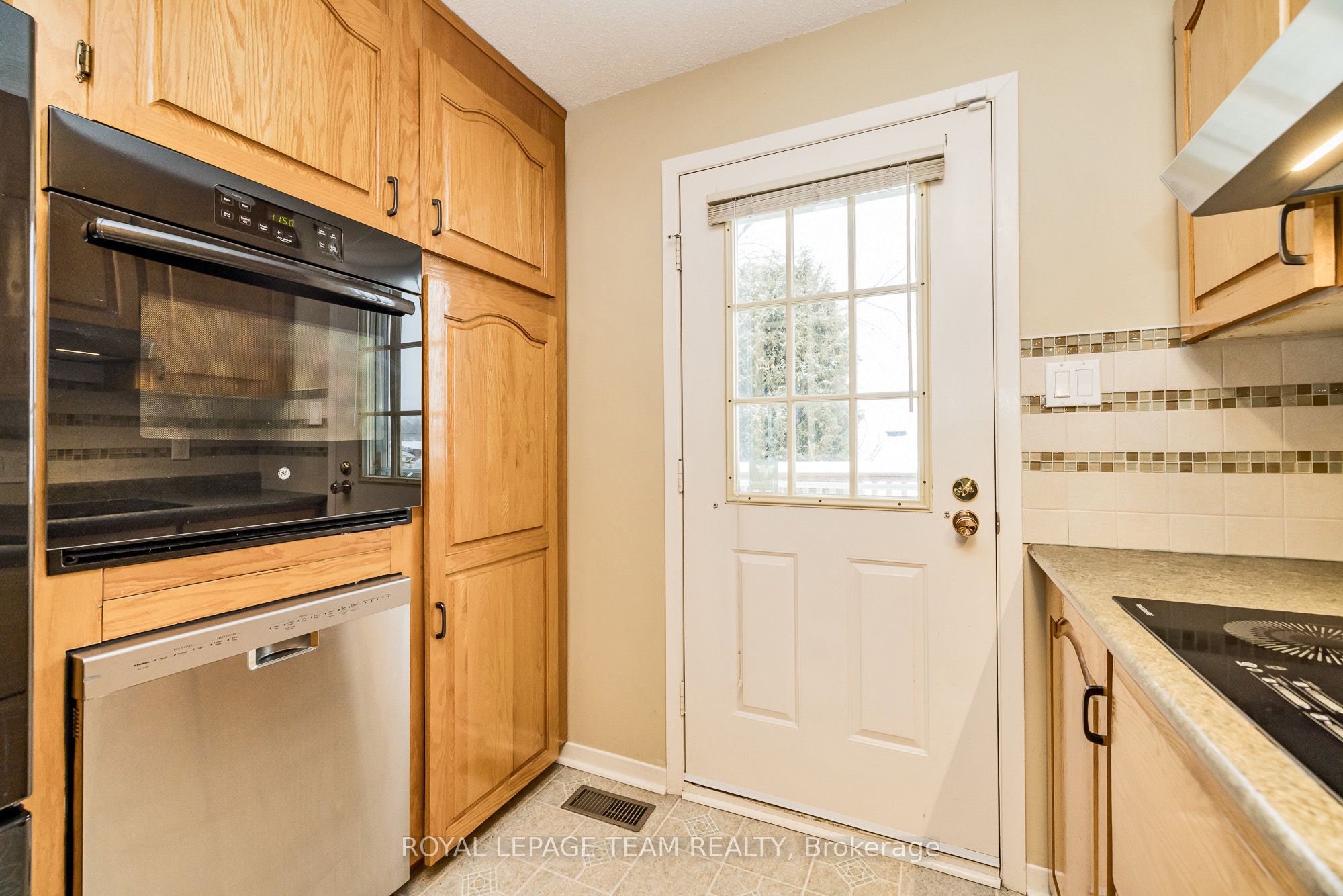 209 Elvira Street Property Photo 15