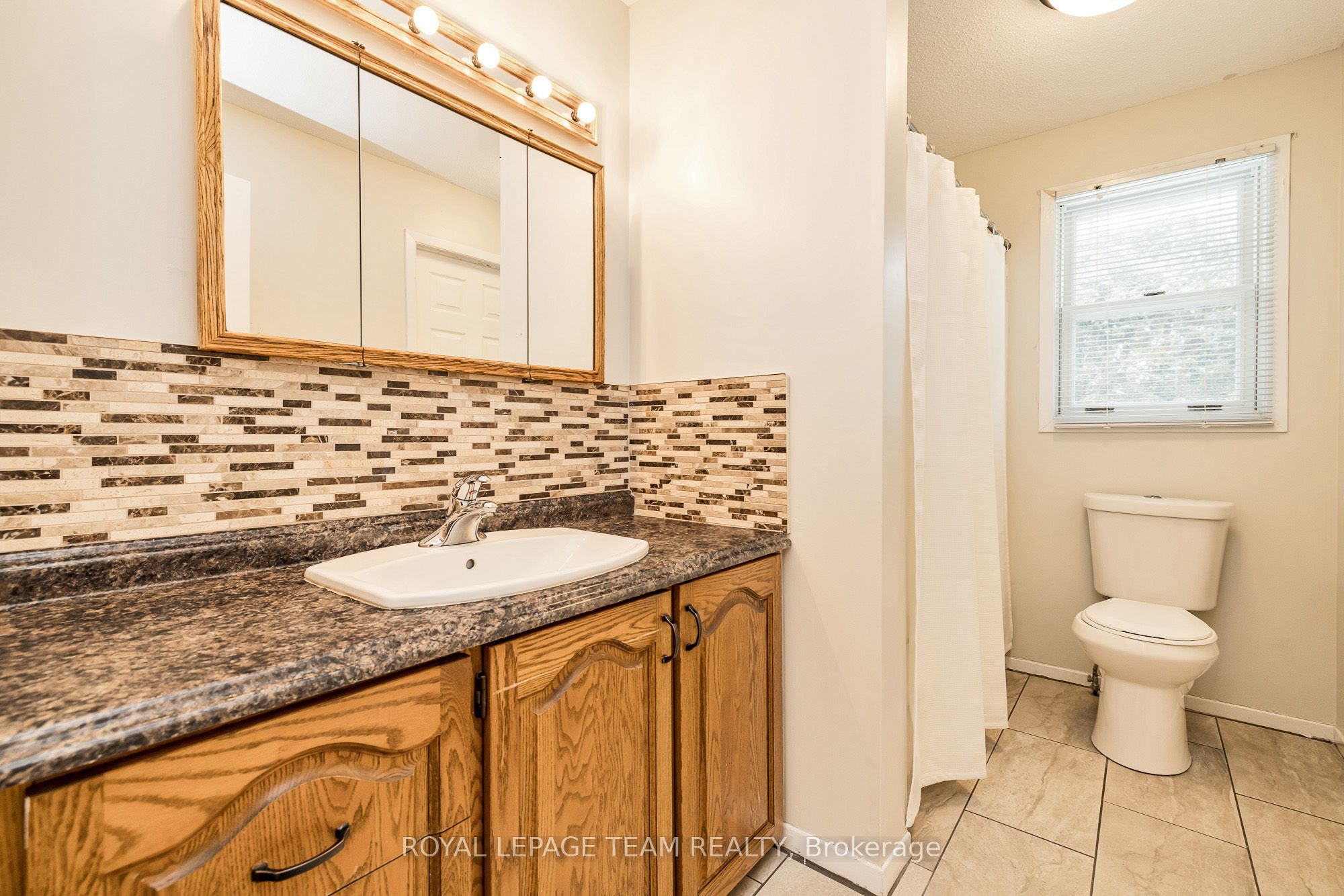 209 Elvira Street Property Photo 27