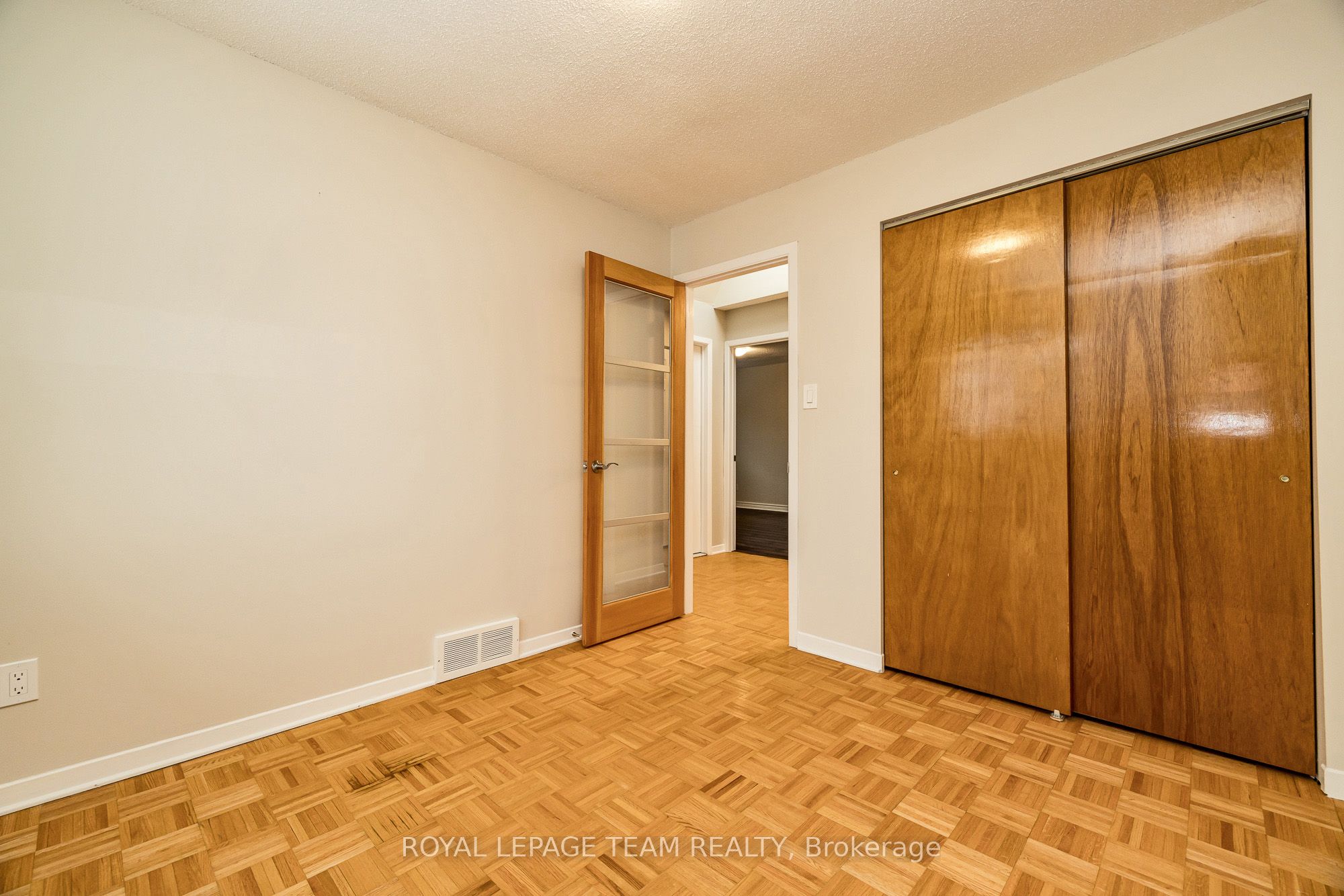 209 Elvira Street Property Photo 35