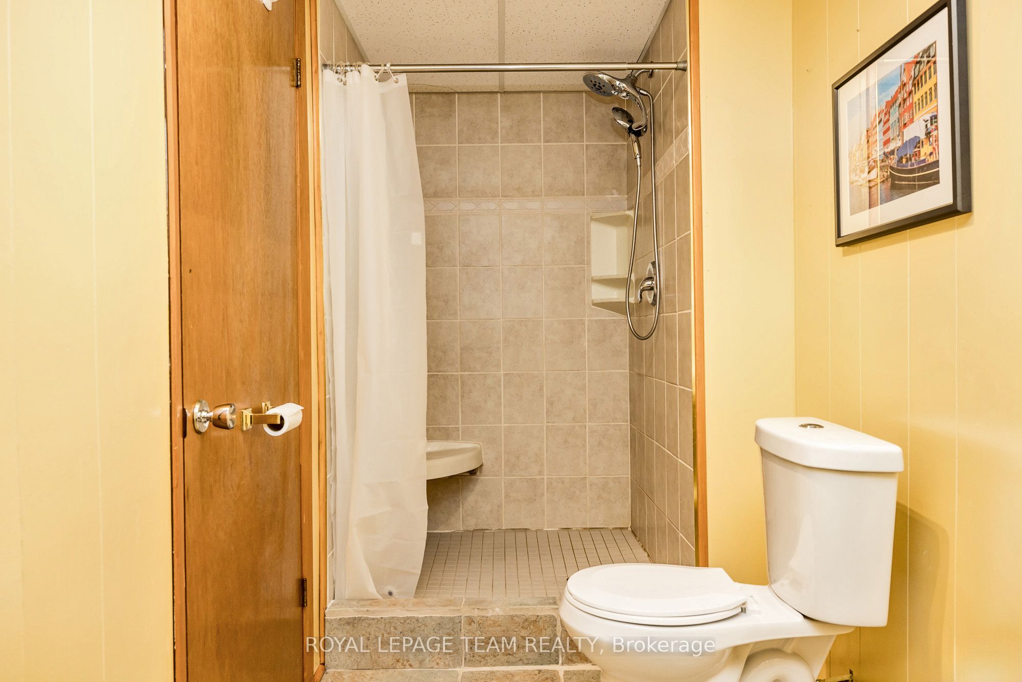 209 Elvira Street Property Photo 42