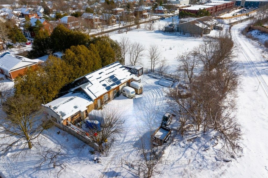 163 Alice Street Property Photo 6