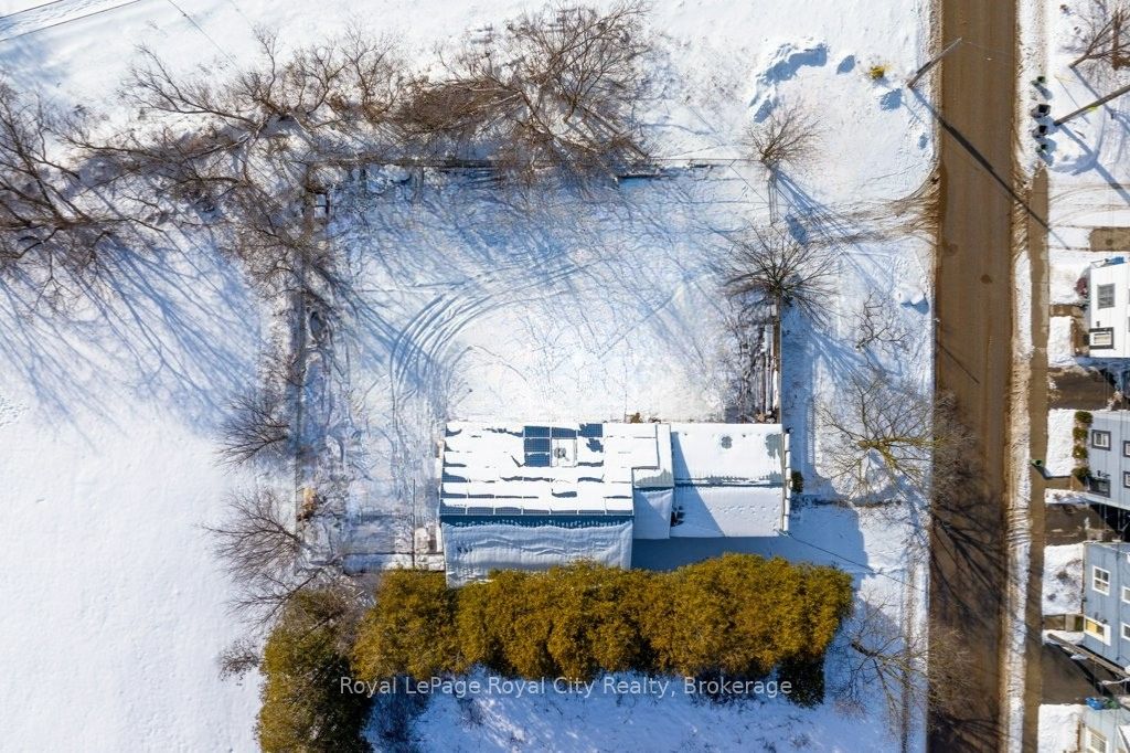 163 Alice Street Property Photo 10