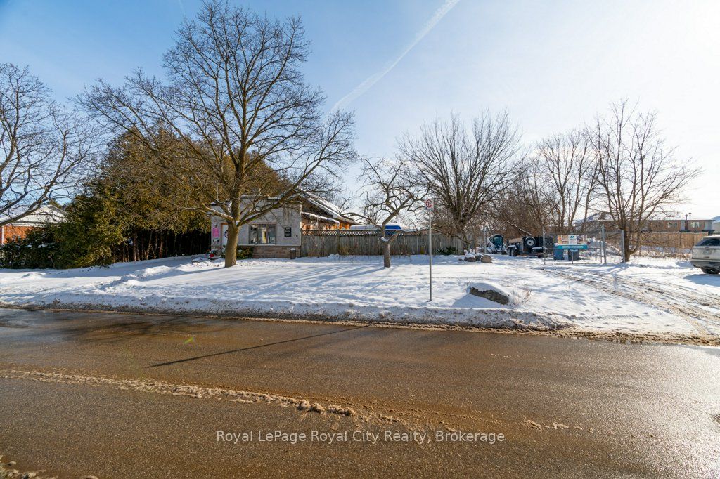 163 Alice Street Property Photo 12