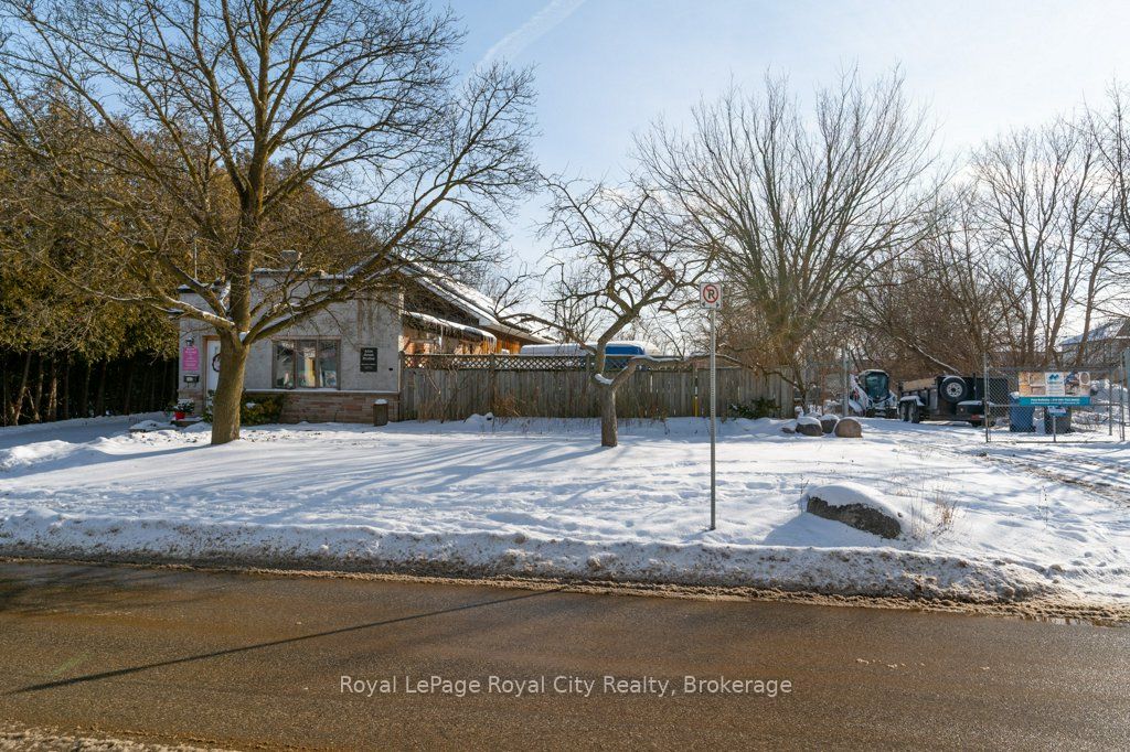 163 Alice Street Property Photo 13
