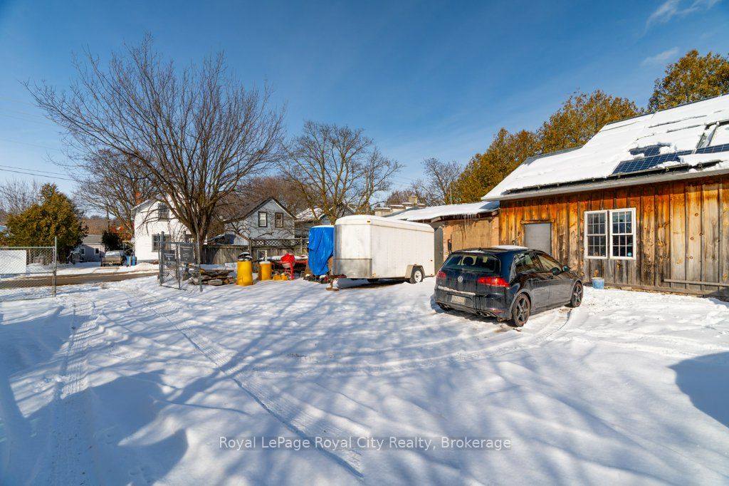 163 Alice Street Property Photo 35