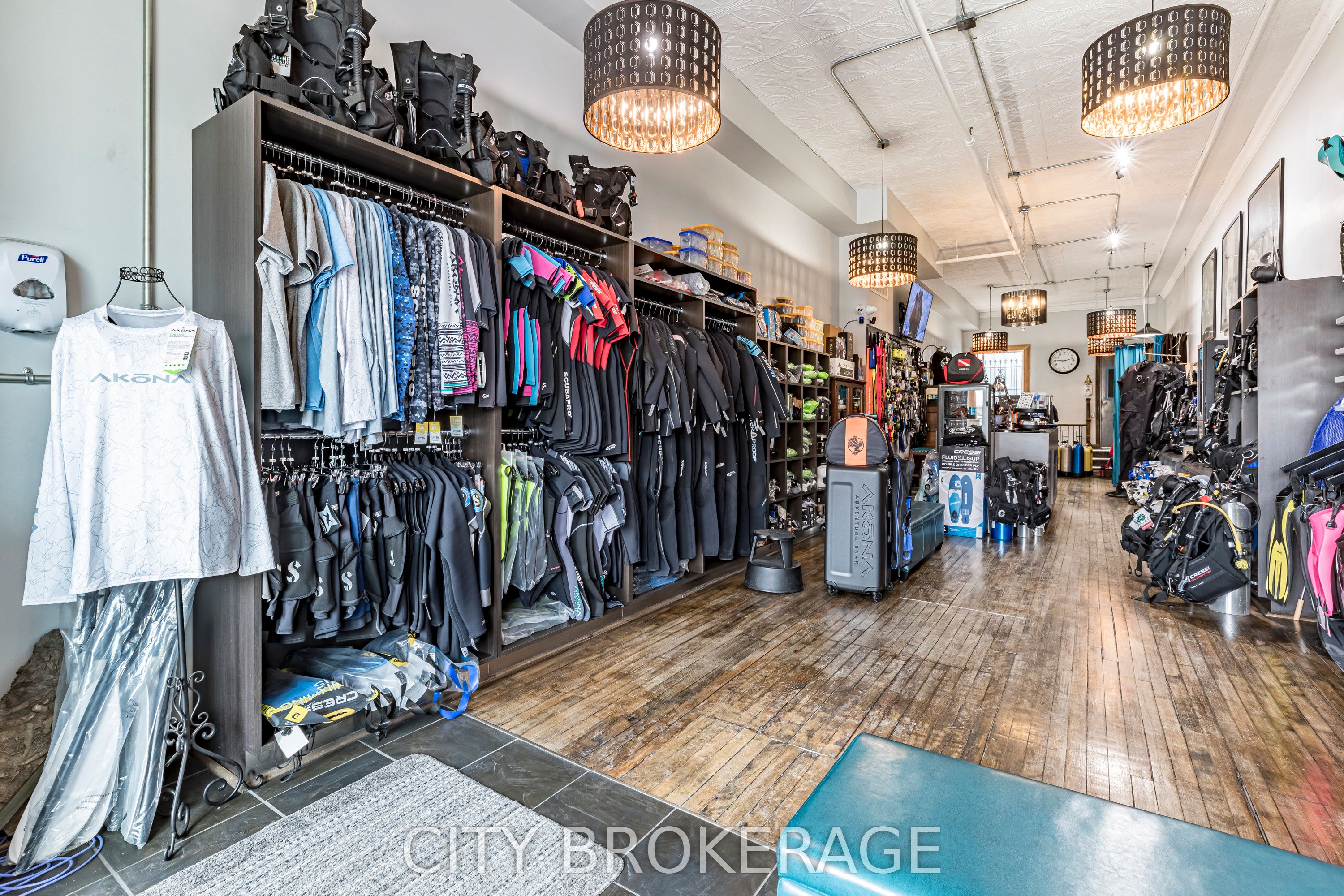 220 1/2 Kenilworth Avenue Property Photo 8