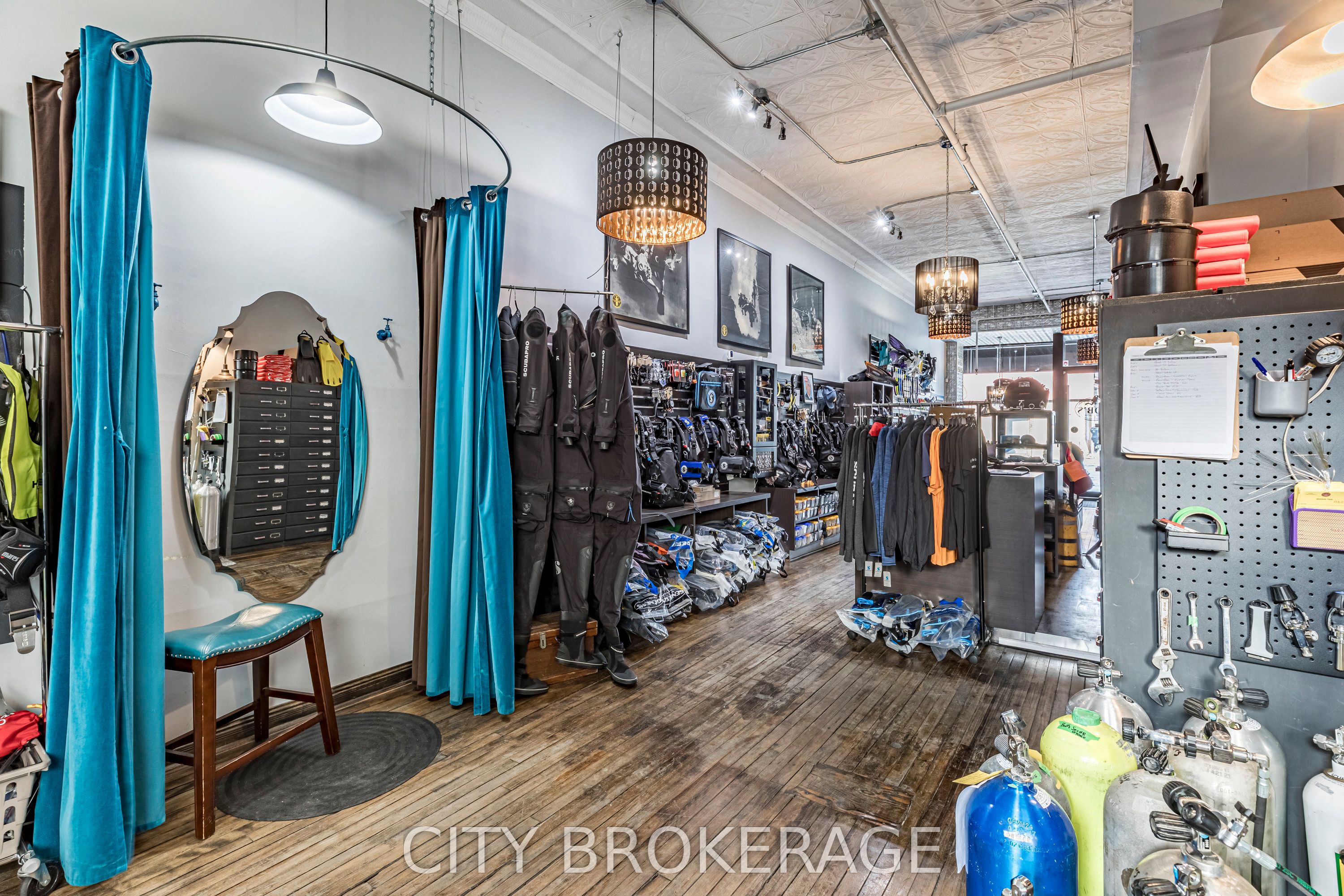 220 1/2 Kenilworth Avenue Property Photo 13