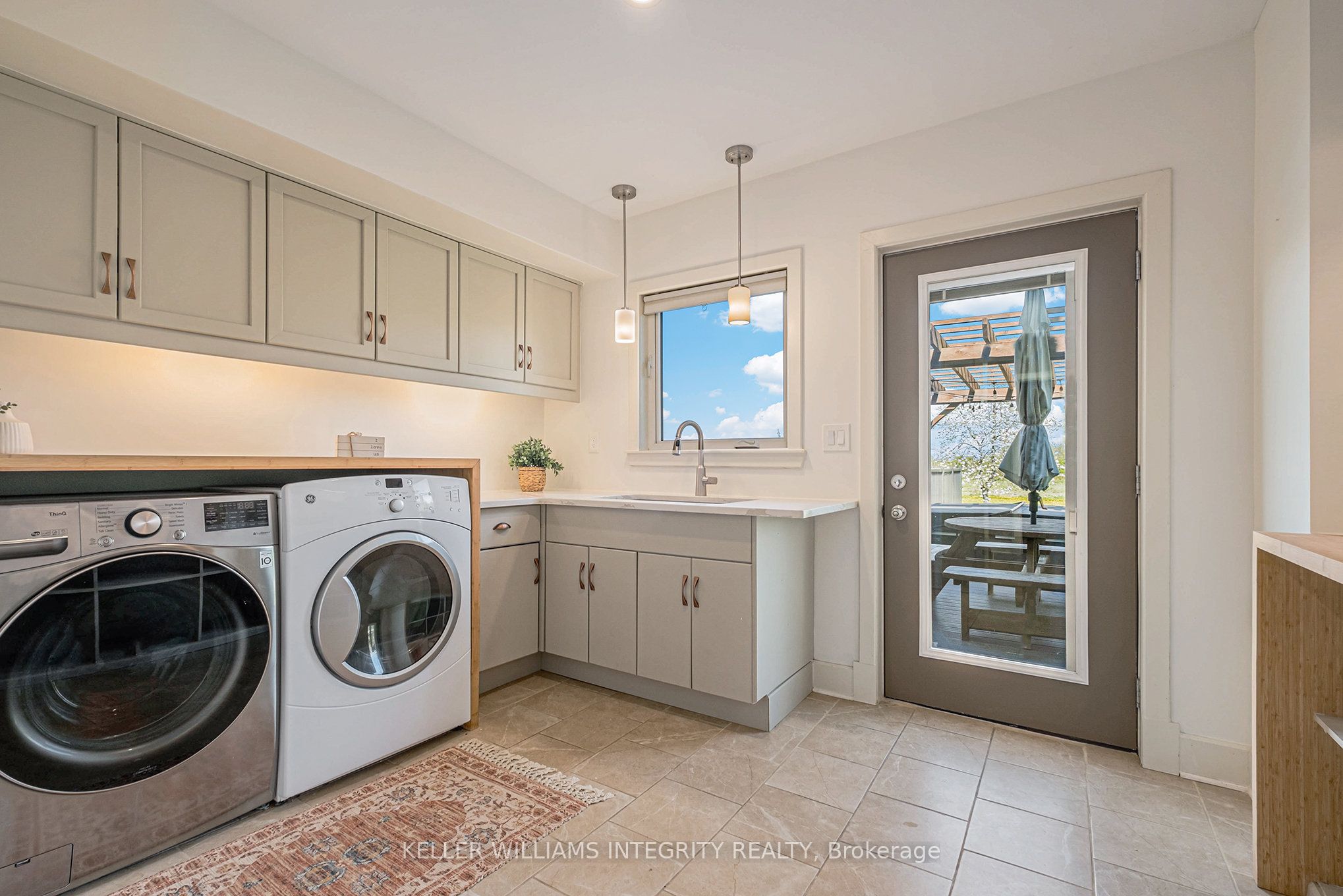 6548 Carp Road Property Photo 12